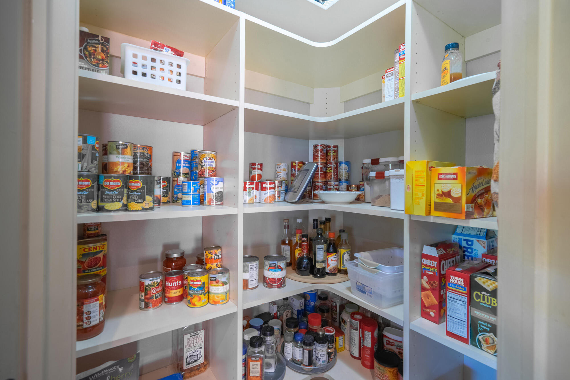 SHADOW BLUFF - Residential