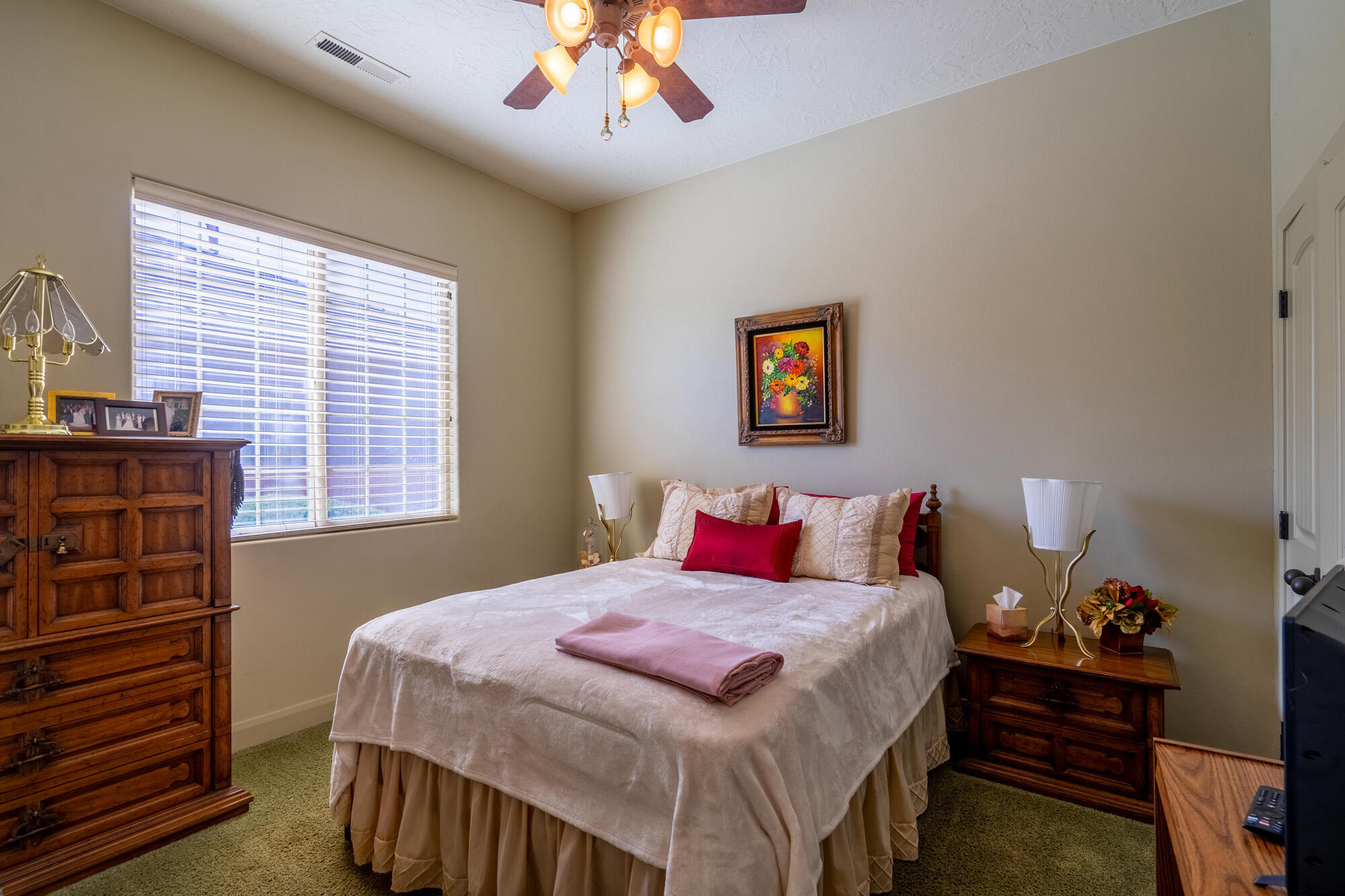 SHADOW BLUFF - Residential