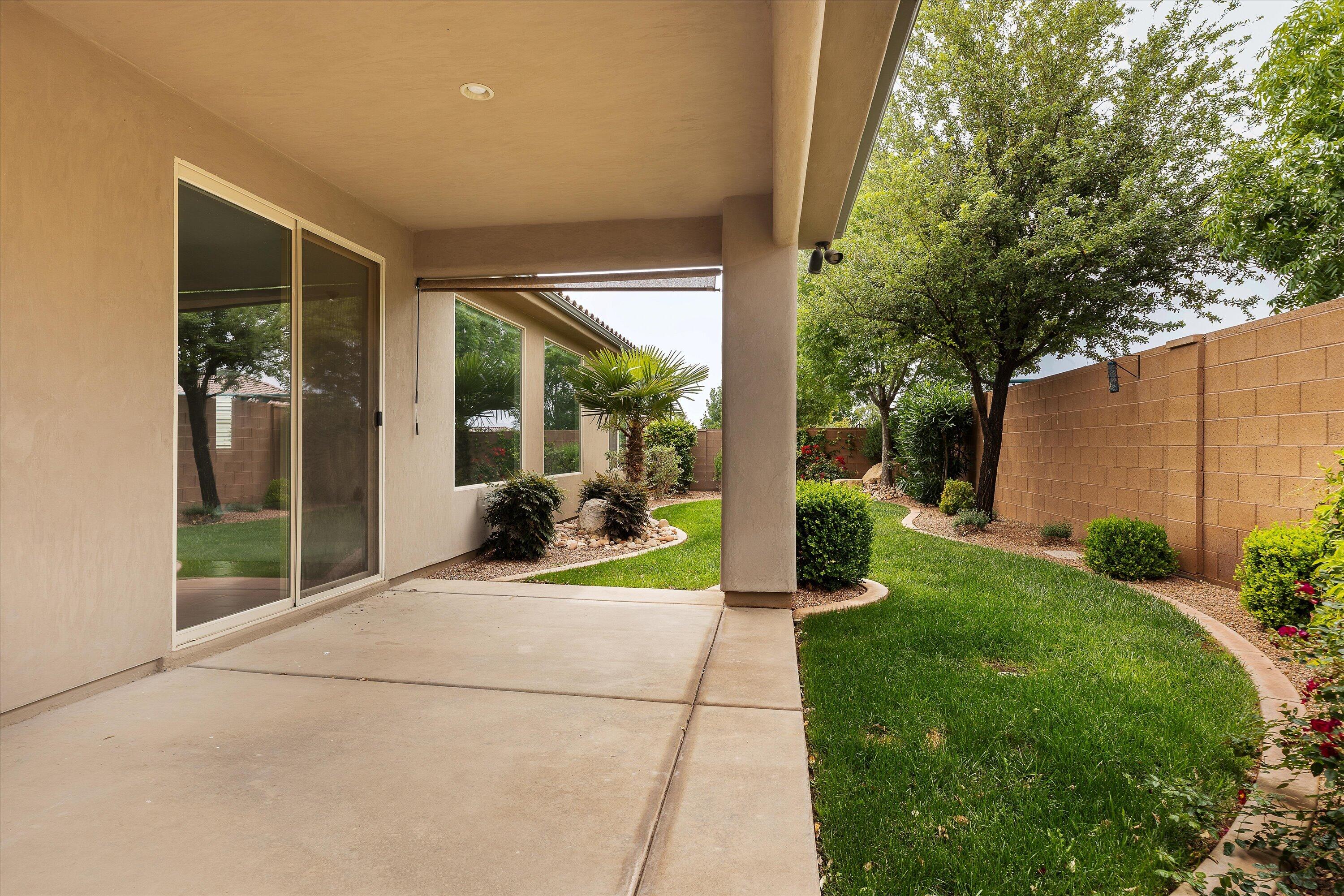 REDWOOD ESTATES - Residential