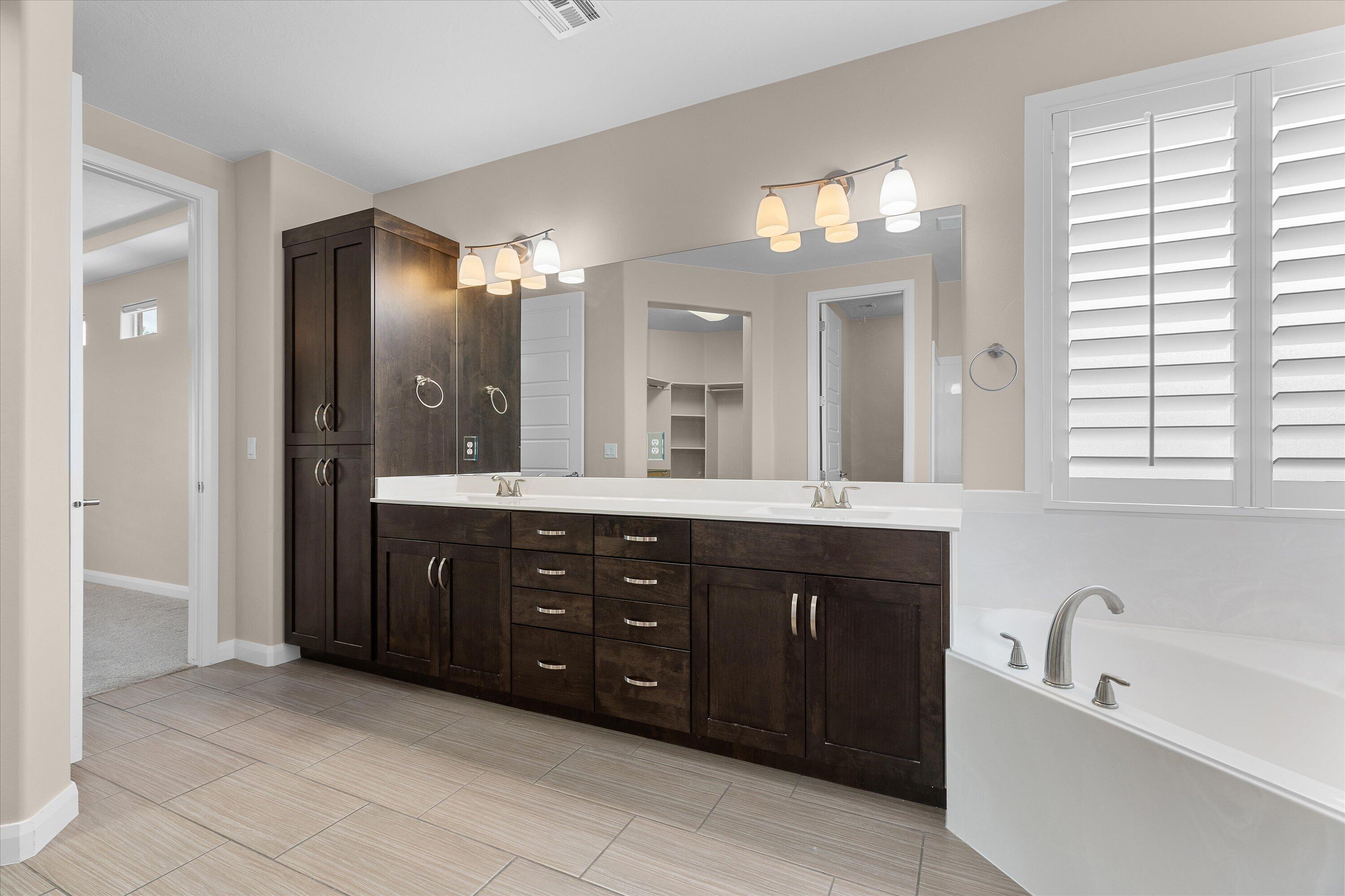 REDWOOD ESTATES - Residential