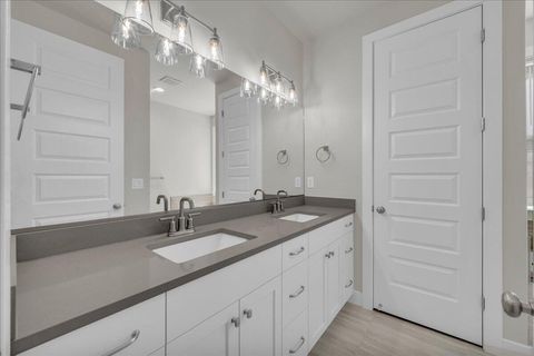 Tiny photo for 3935 S 2160 W, Hurricane, UT 84737 (MLS # 26-271705)