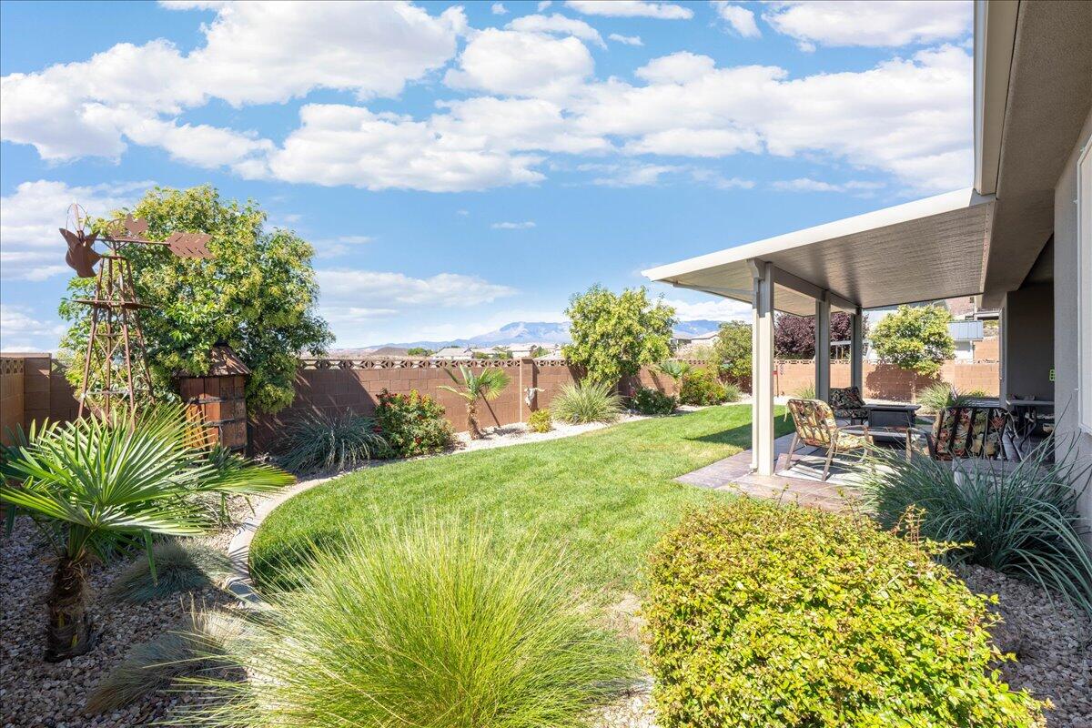 IVY WOOD - Residential