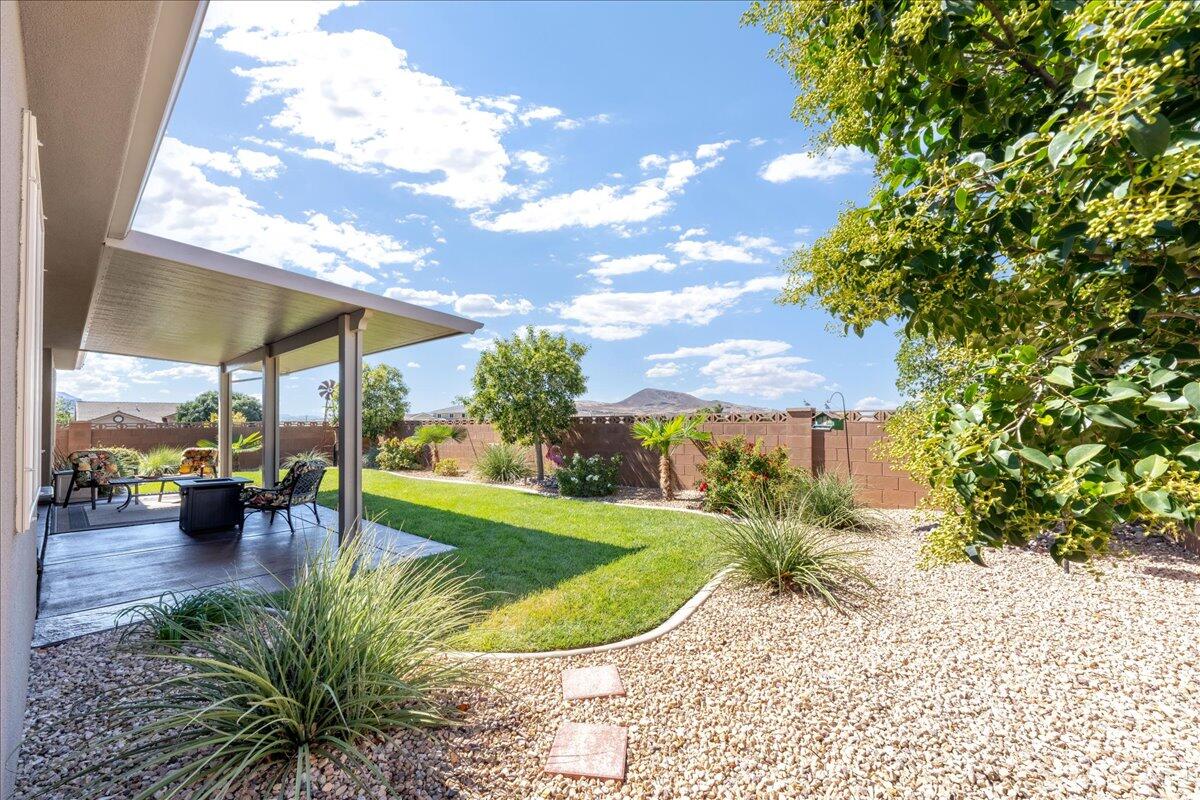 IVY WOOD - Residential