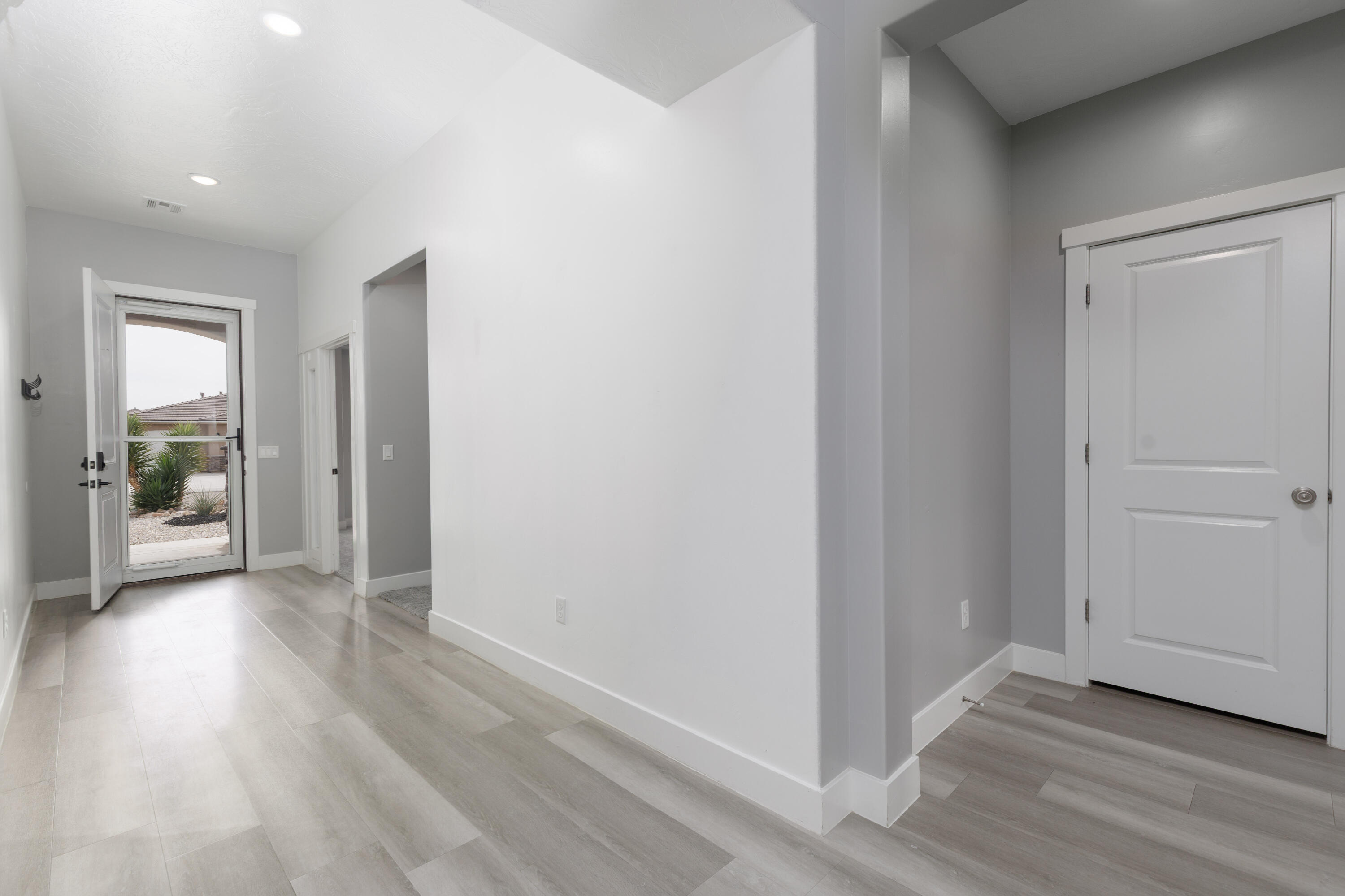 SAGE CANYON - Residential