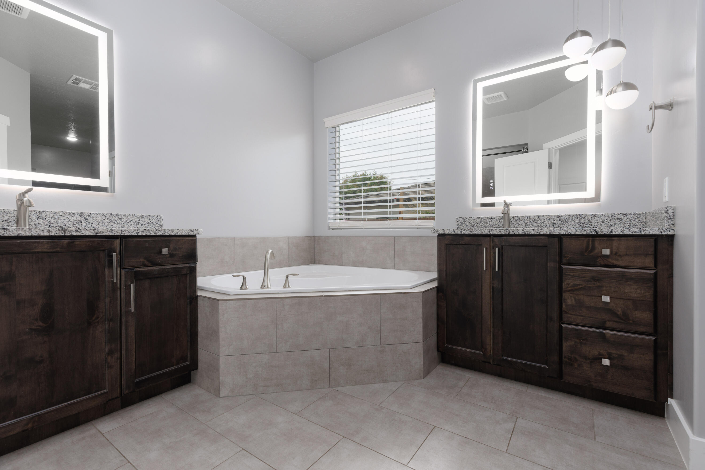 SAGE CANYON - Residential