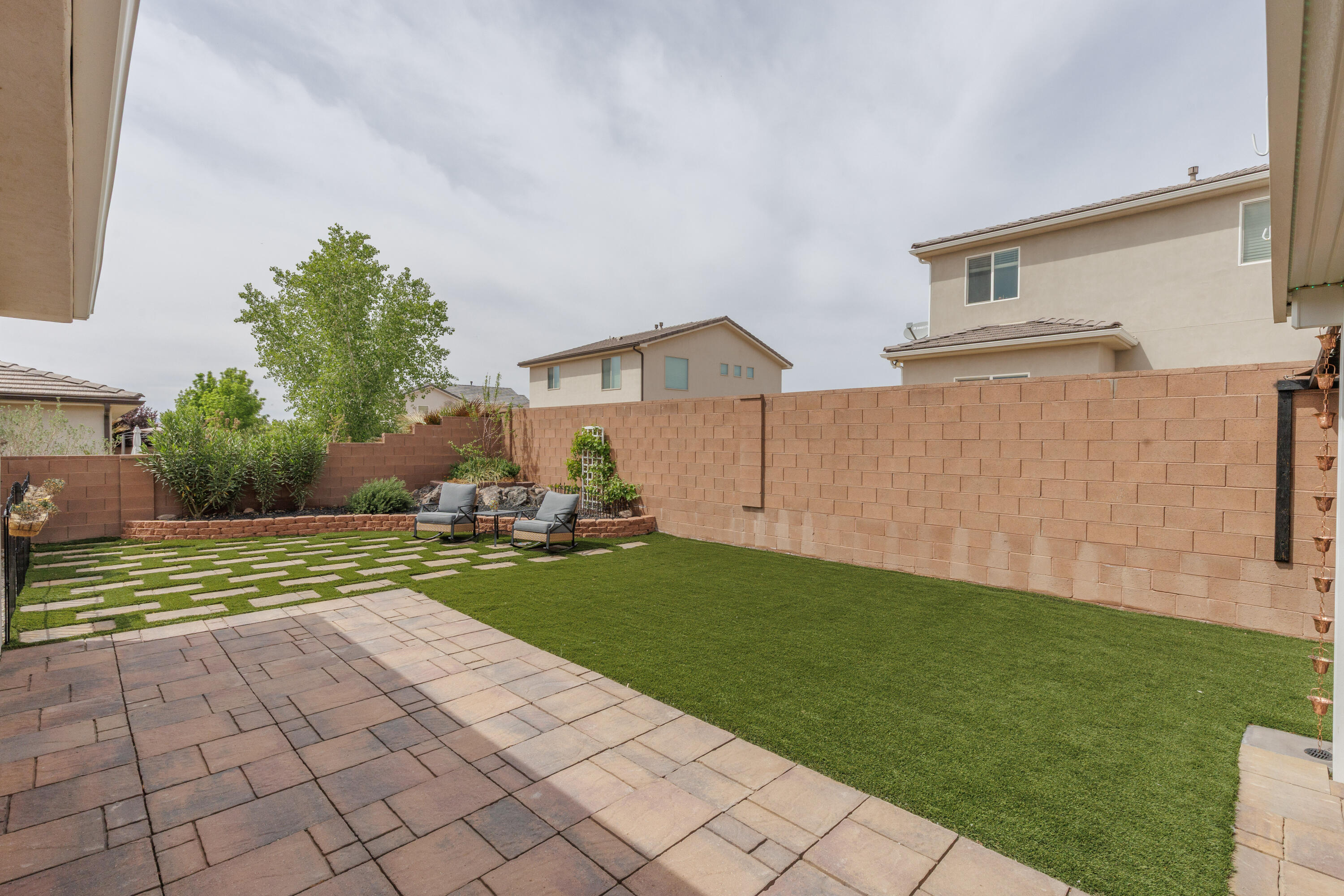 SAGE CANYON - Residential