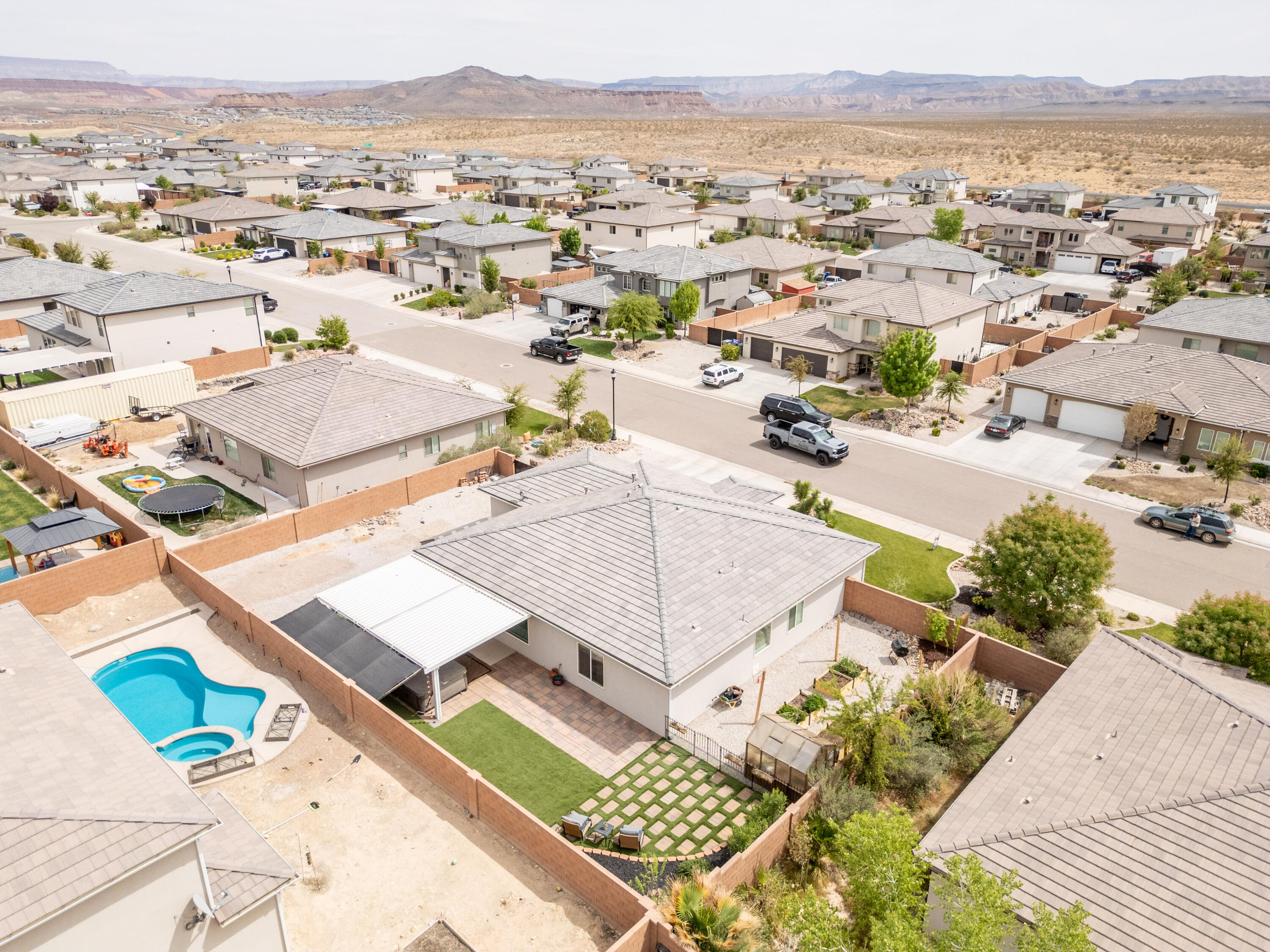 SAGE CANYON - Residential