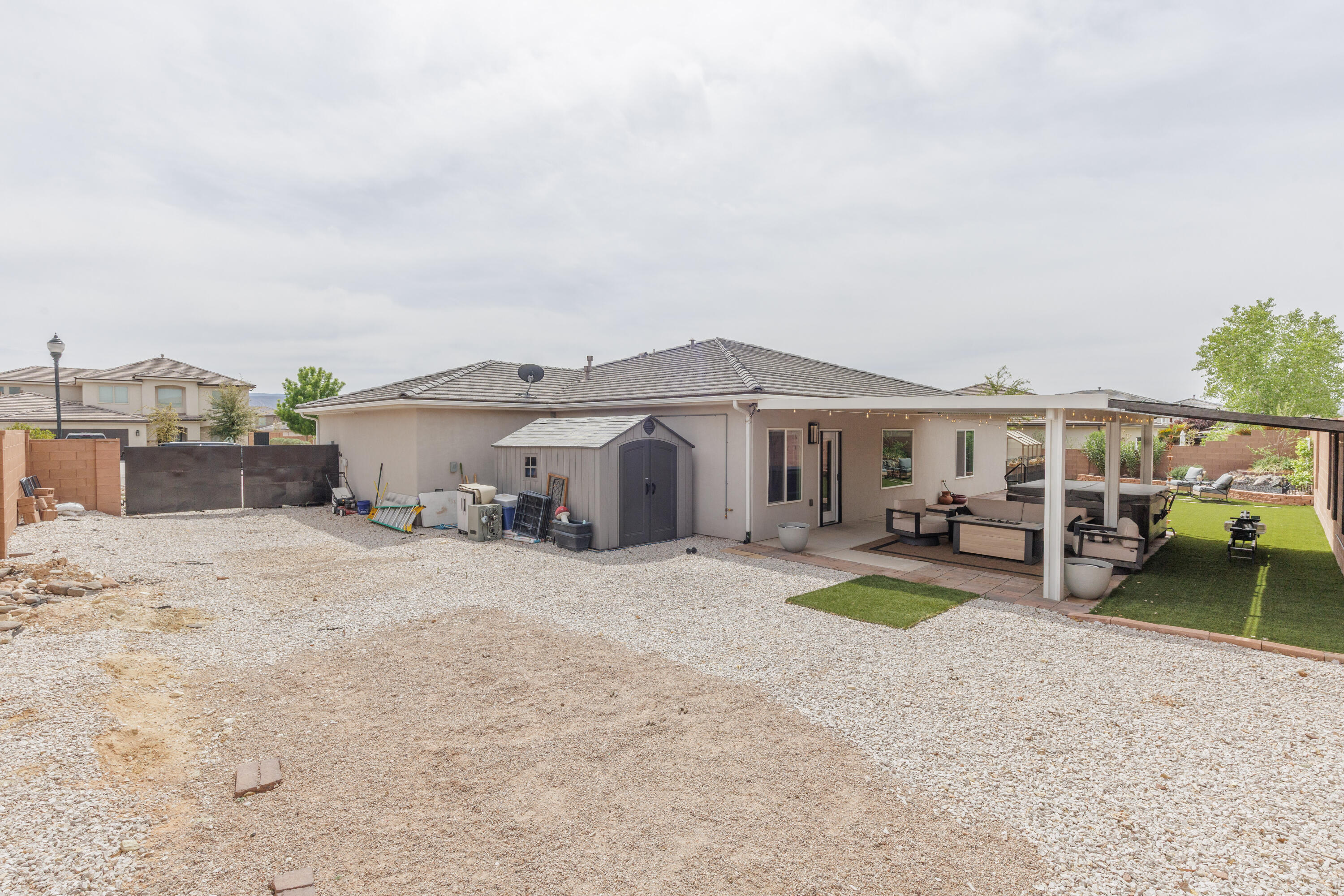 SAGE CANYON - Residential