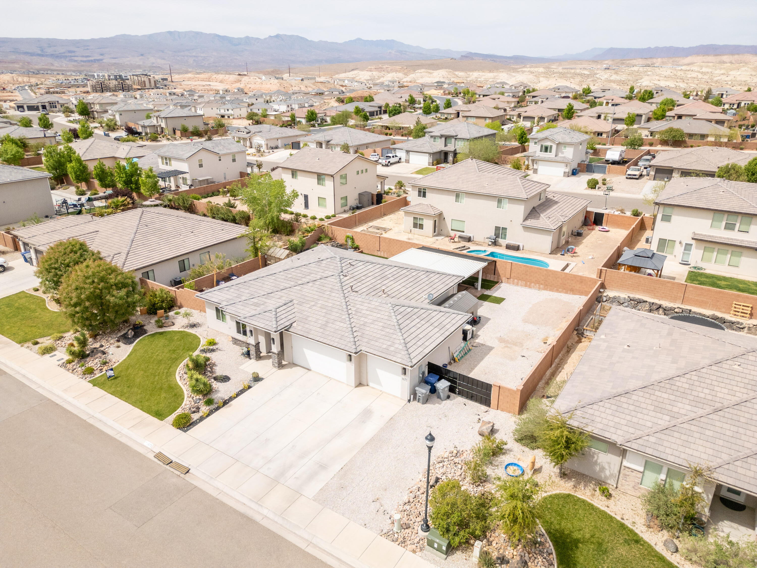 SAGE CANYON - Residential