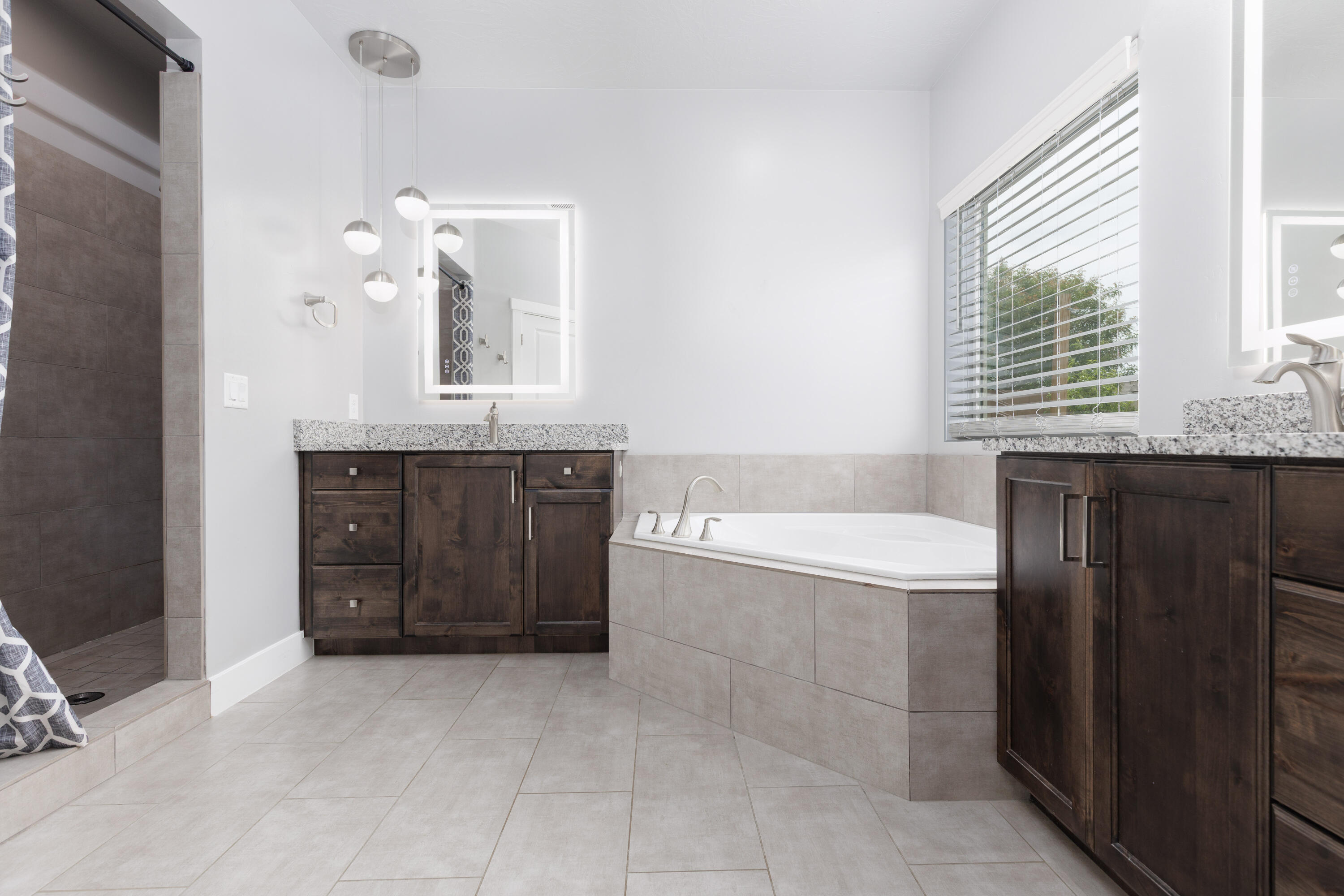 SAGE CANYON - Residential