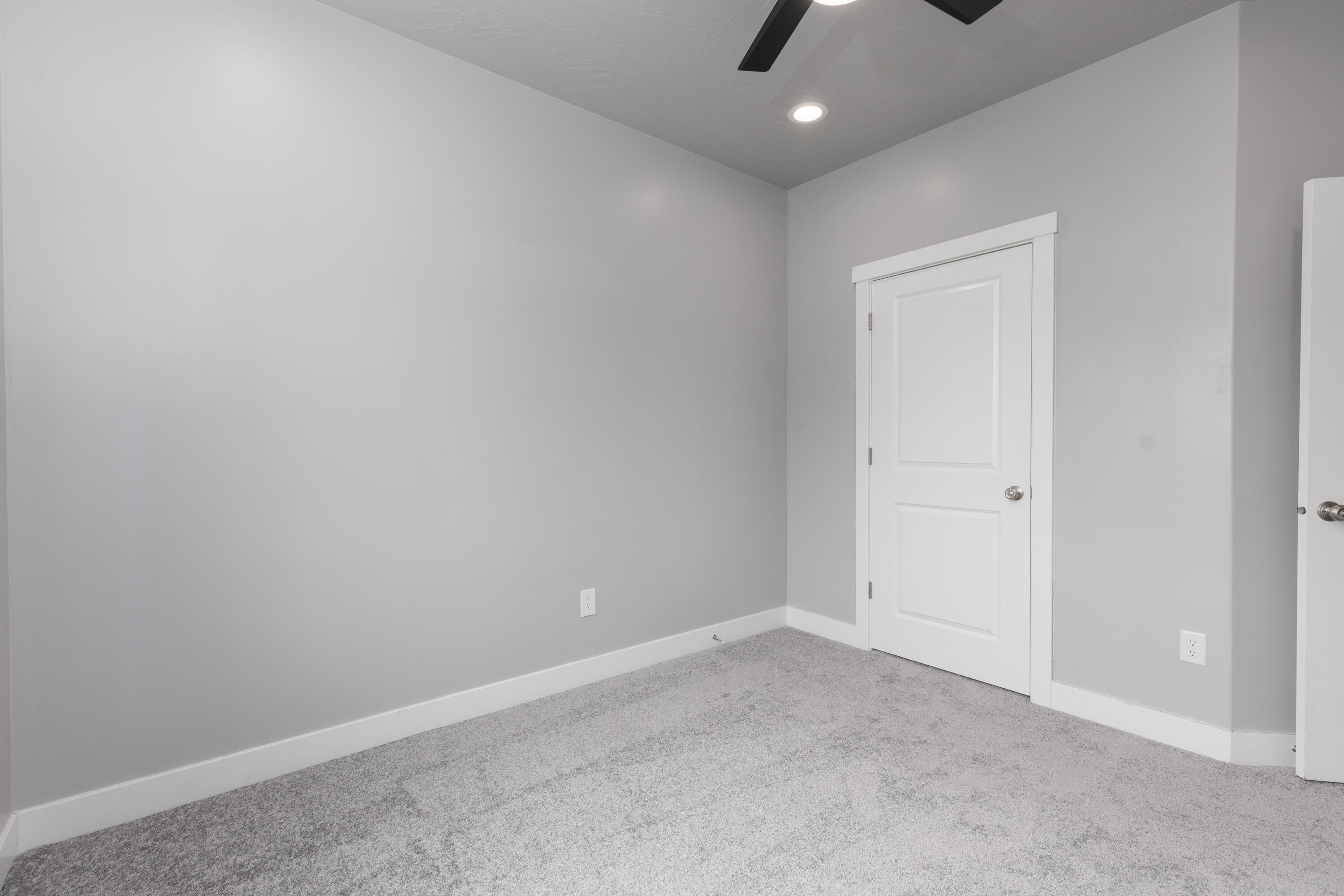 SAGE CANYON - Residential