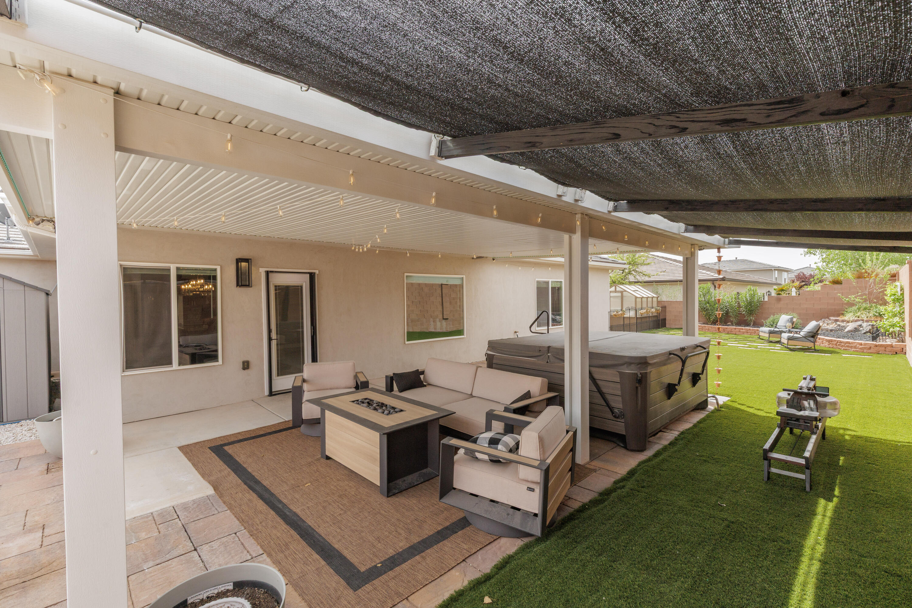 SAGE CANYON - Residential