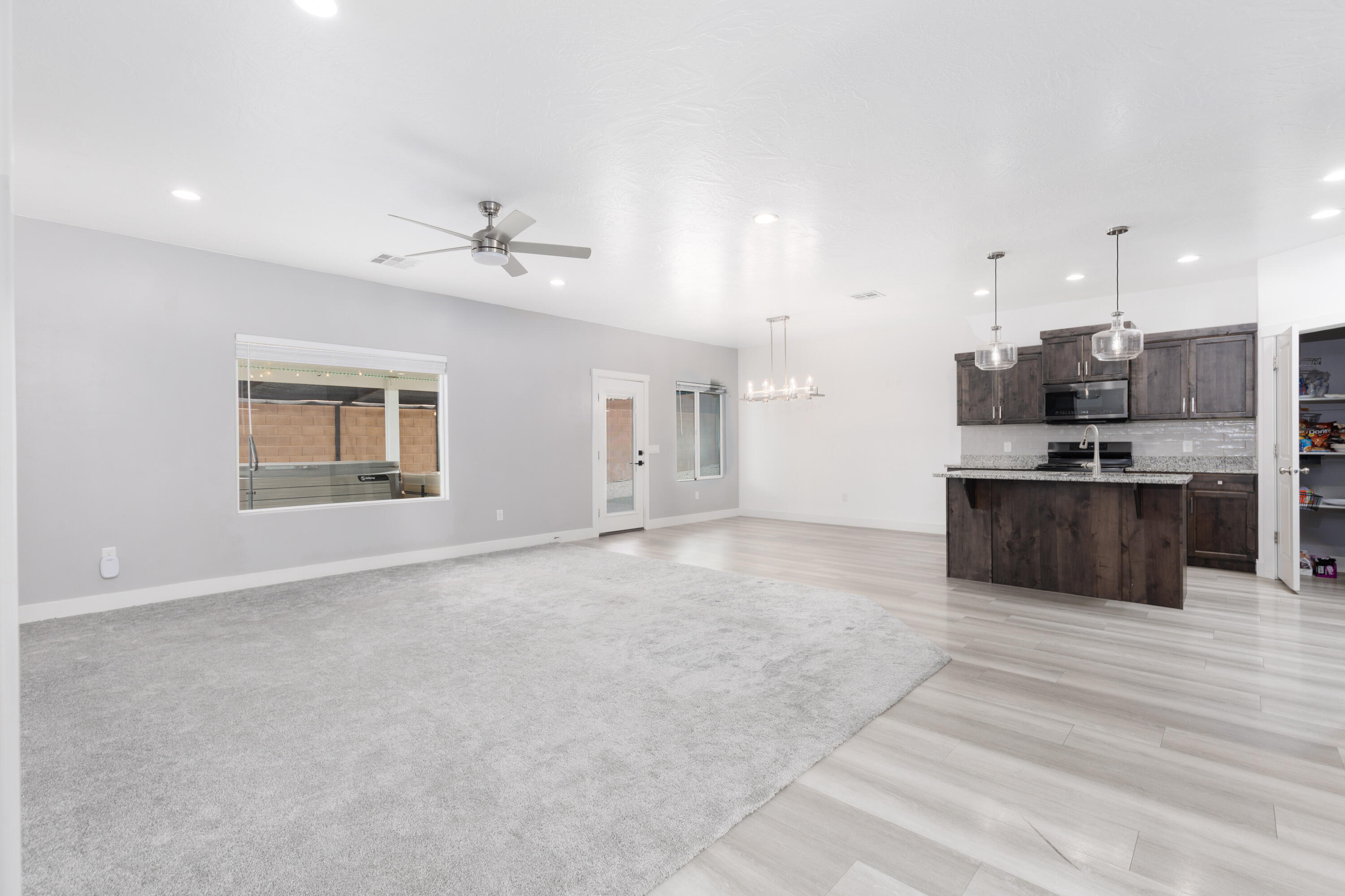 SAGE CANYON - Residential