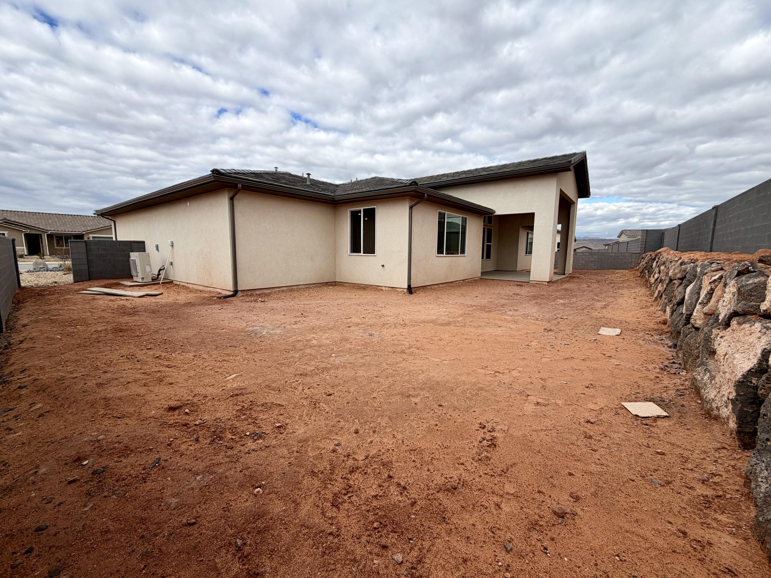 RED SLATE ESTATES - Residential