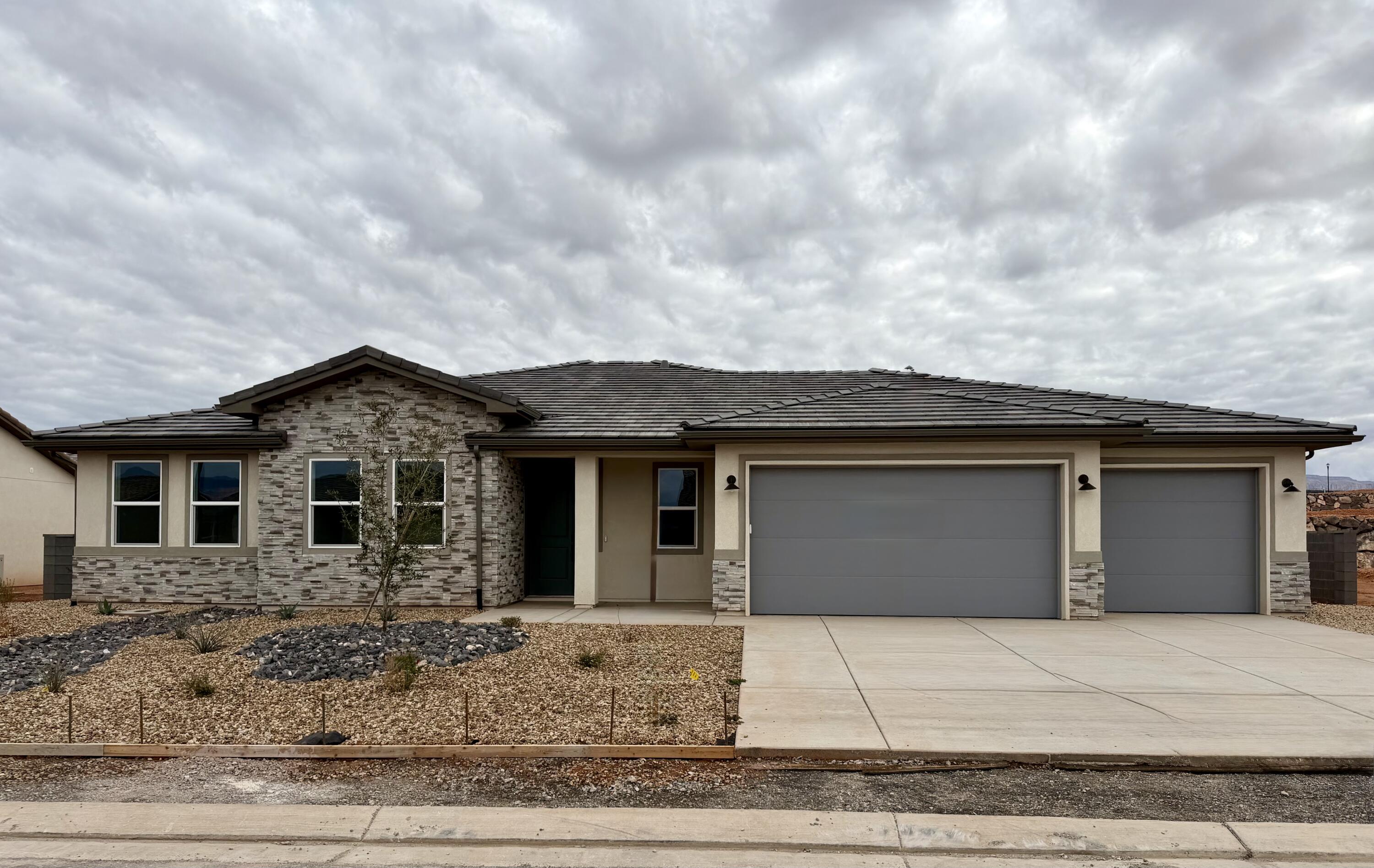 RED SLATE ESTATES - Residential