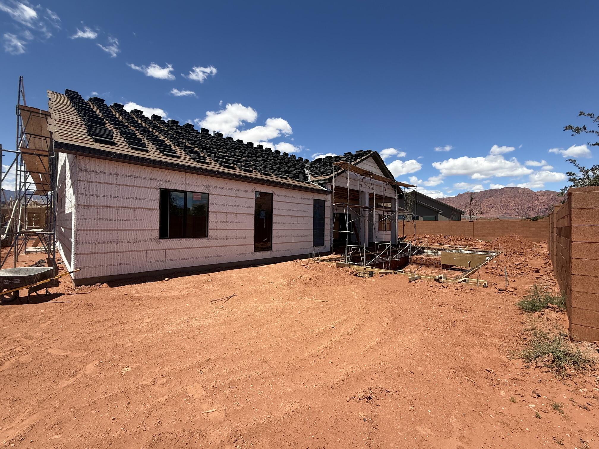 ONYX CANYON - Residential
