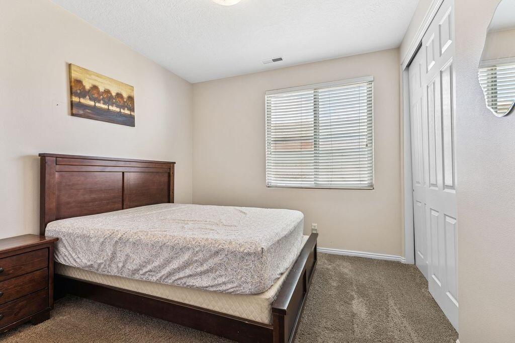 CORAL CANYON - Residential