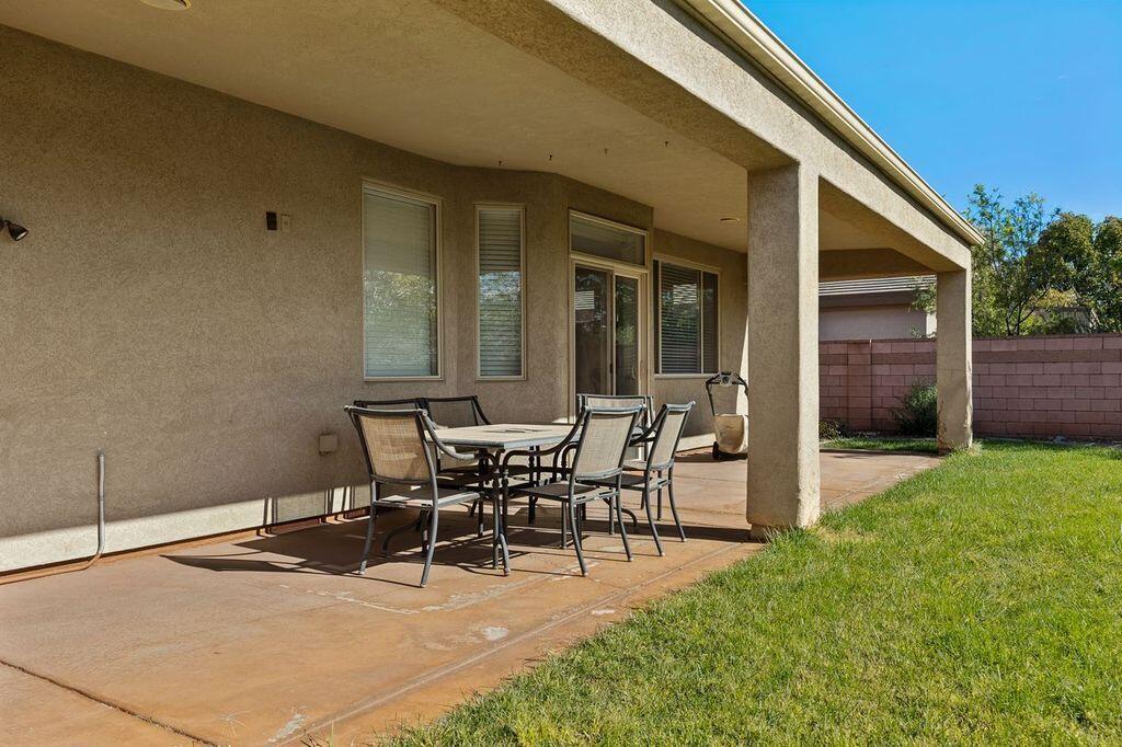 CORAL CANYON - Residential