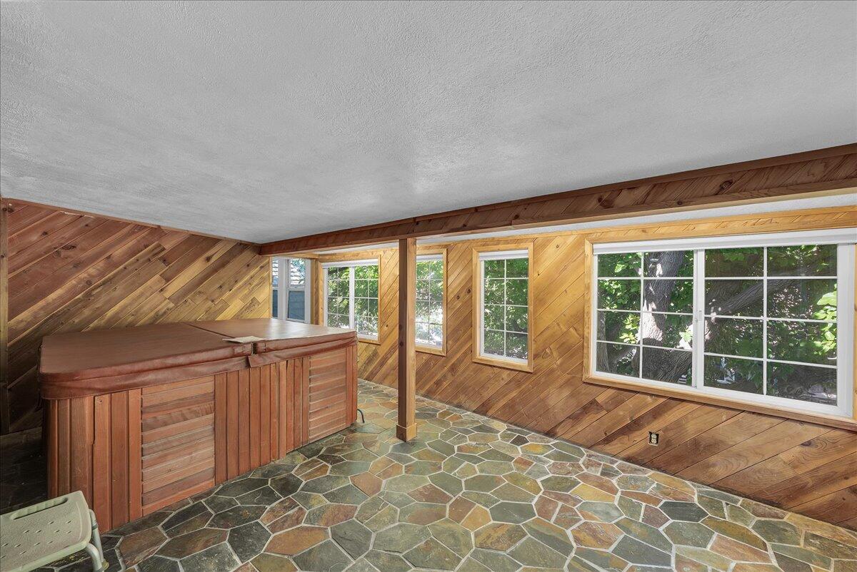 LIBERTY HEIGHTS - Residential