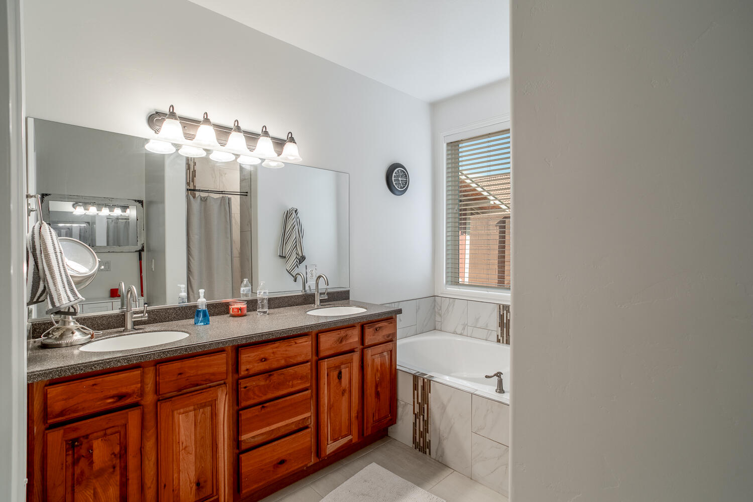 ESTATES AT HIDDEN VALLEY - Residential