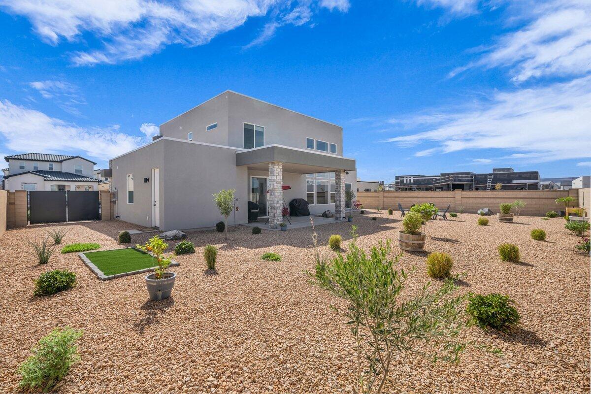 DESERT COLOR SAGE HAVEN - Residential