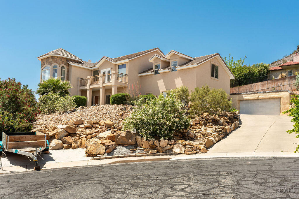 SHADOW HILLS - Residential