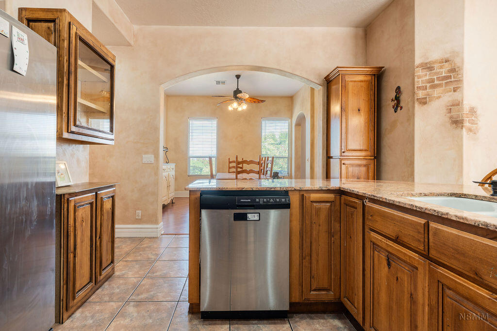 SHADOW HILLS - Residential