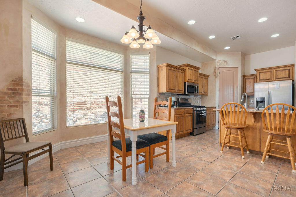 SHADOW HILLS - Residential