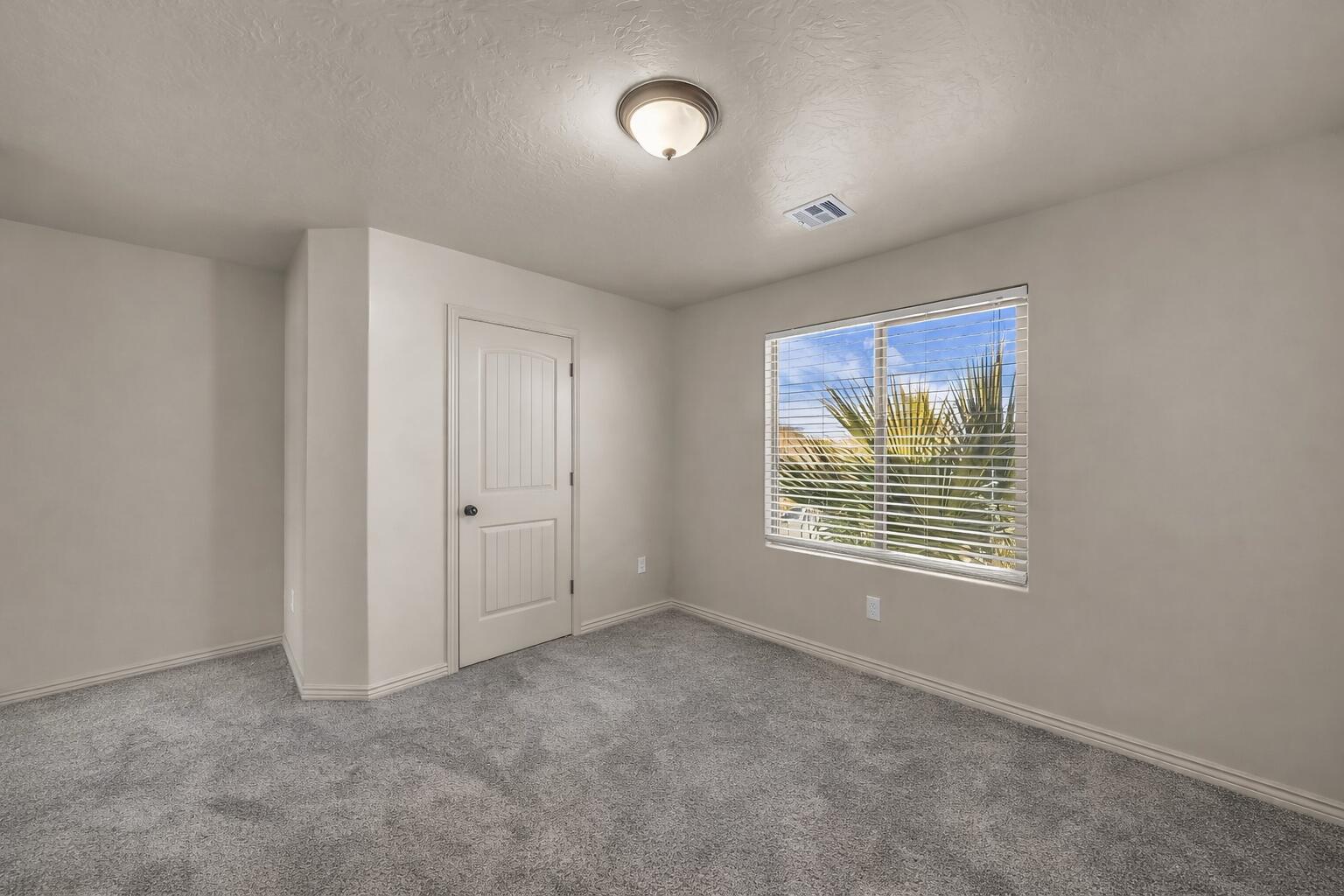 DESERTS EDGE - Residential