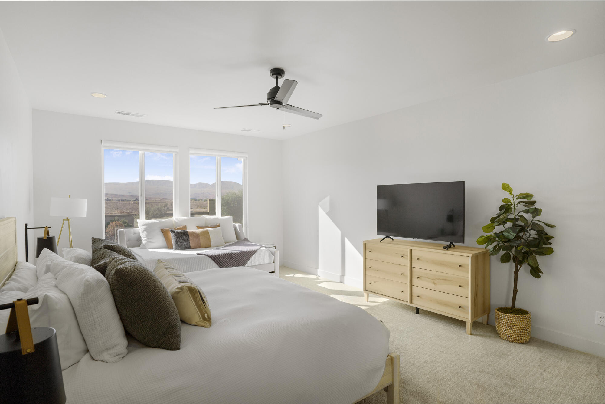 AUBURN HILLS - Residential