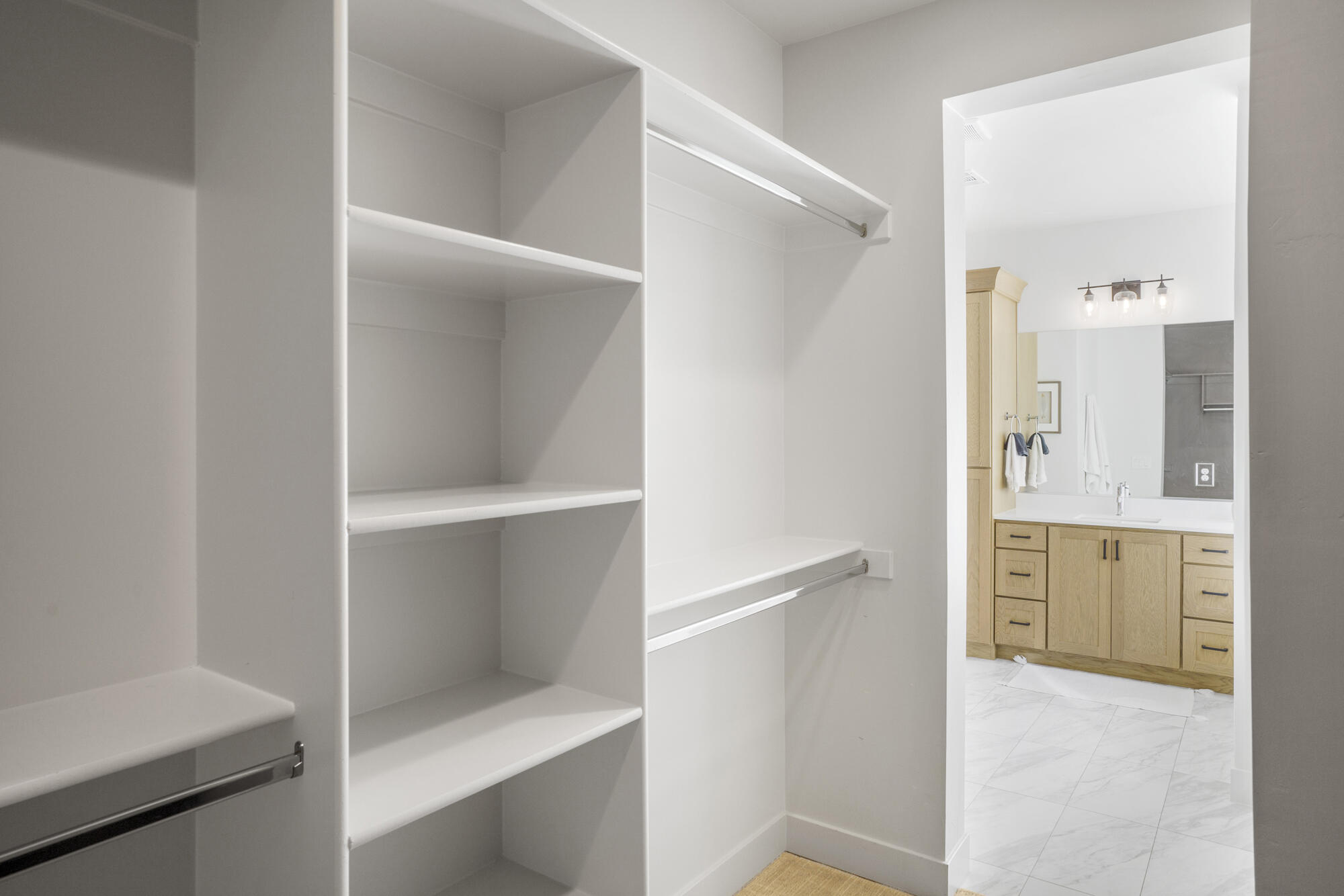 AUBURN HILLS - Residential