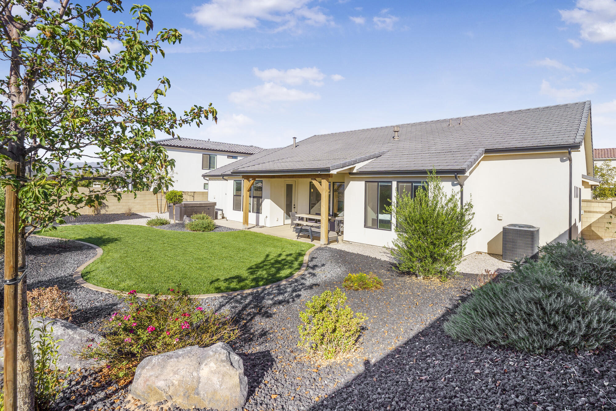 AUBURN HILLS - Residential