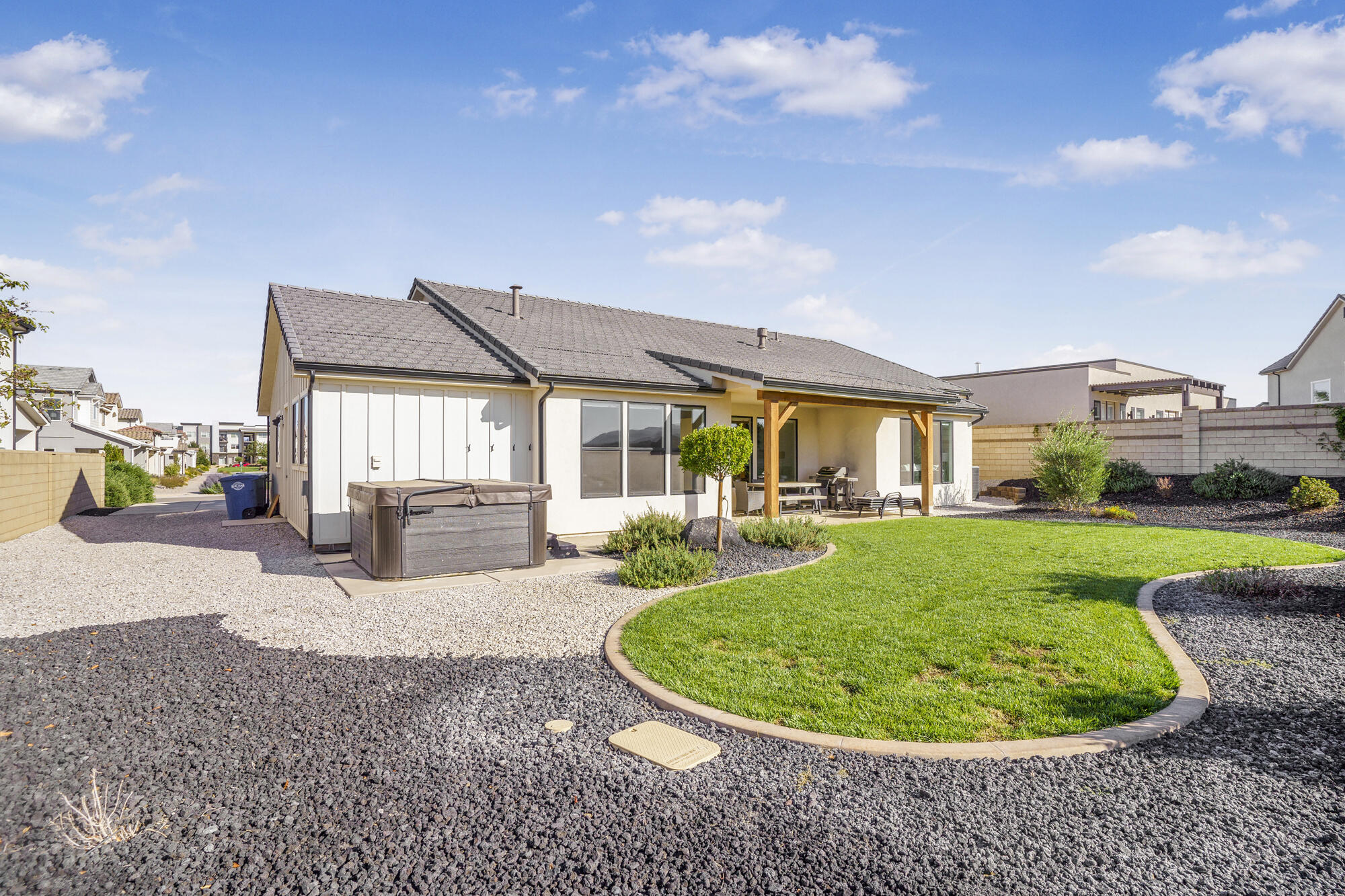 AUBURN HILLS - Residential