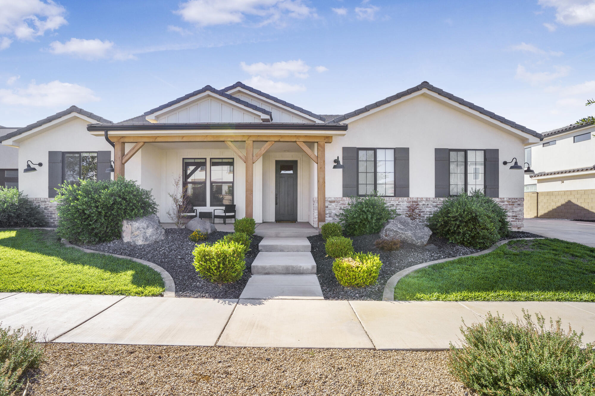 AUBURN HILLS - Residential