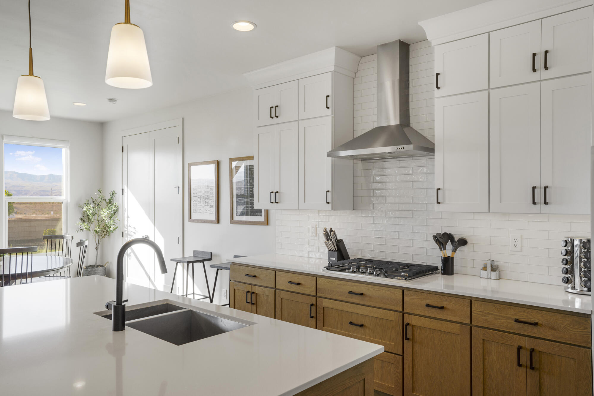 AUBURN HILLS - Residential