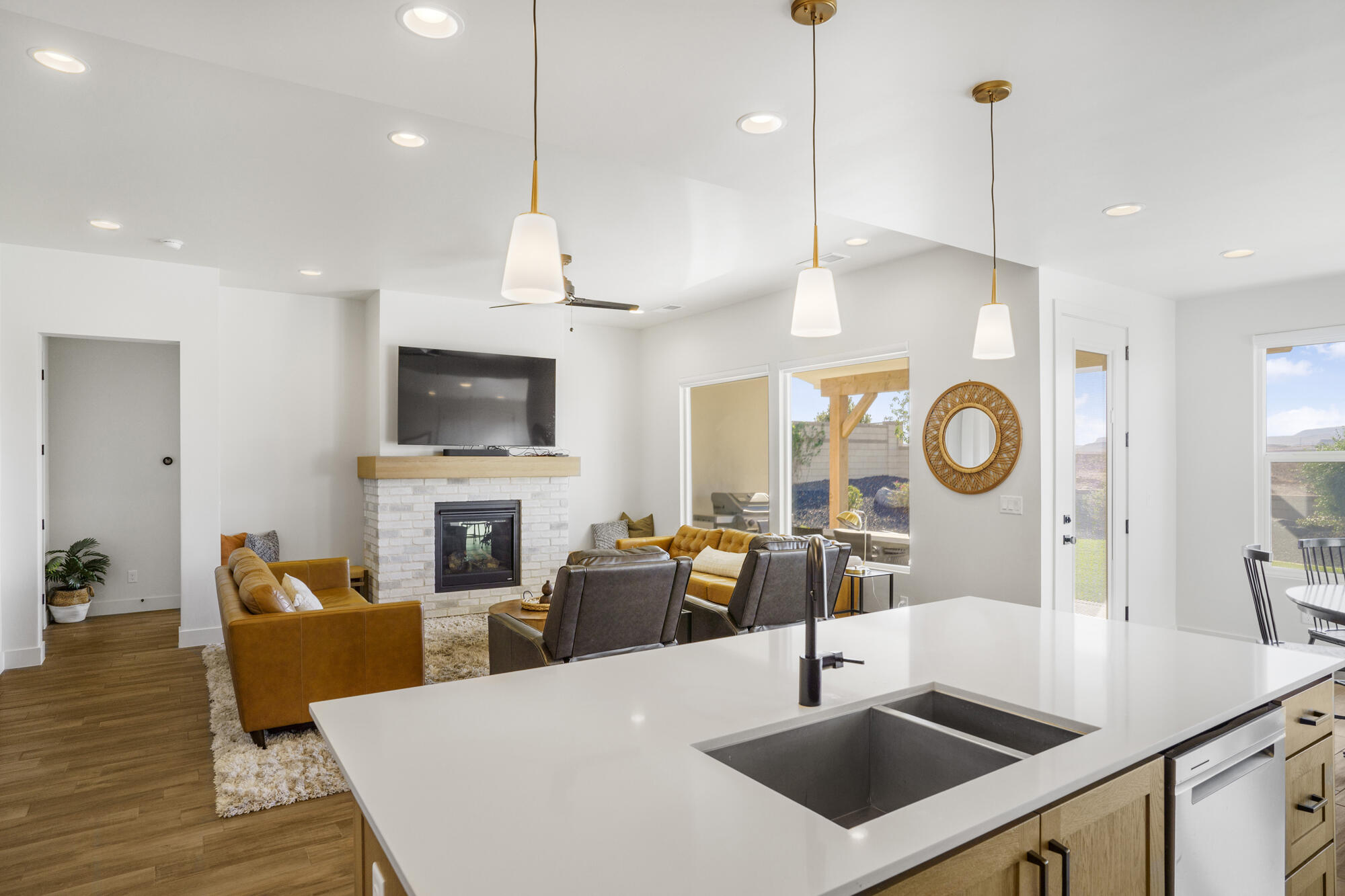 AUBURN HILLS - Residential