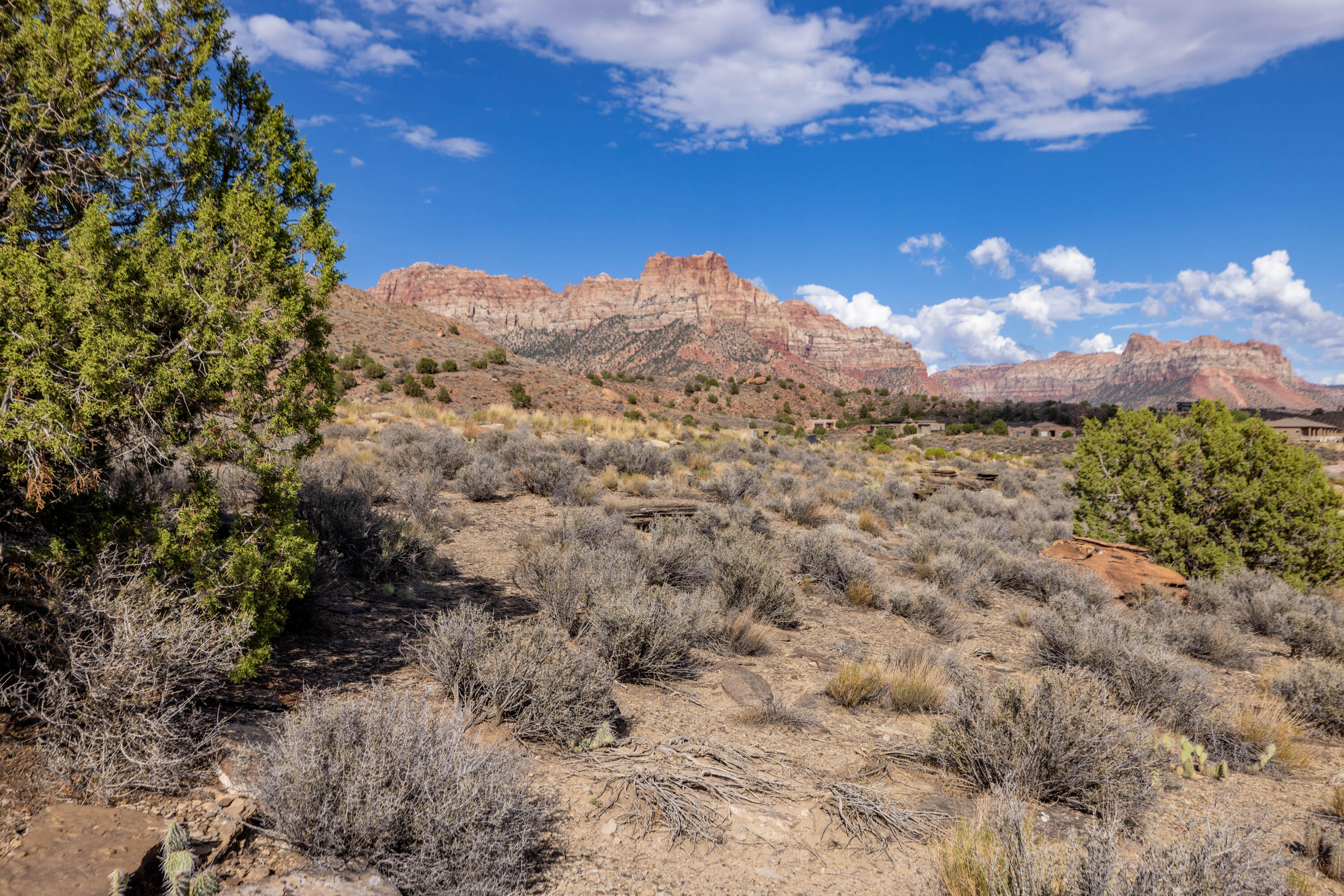 ANASAZI PLATEAU - Land