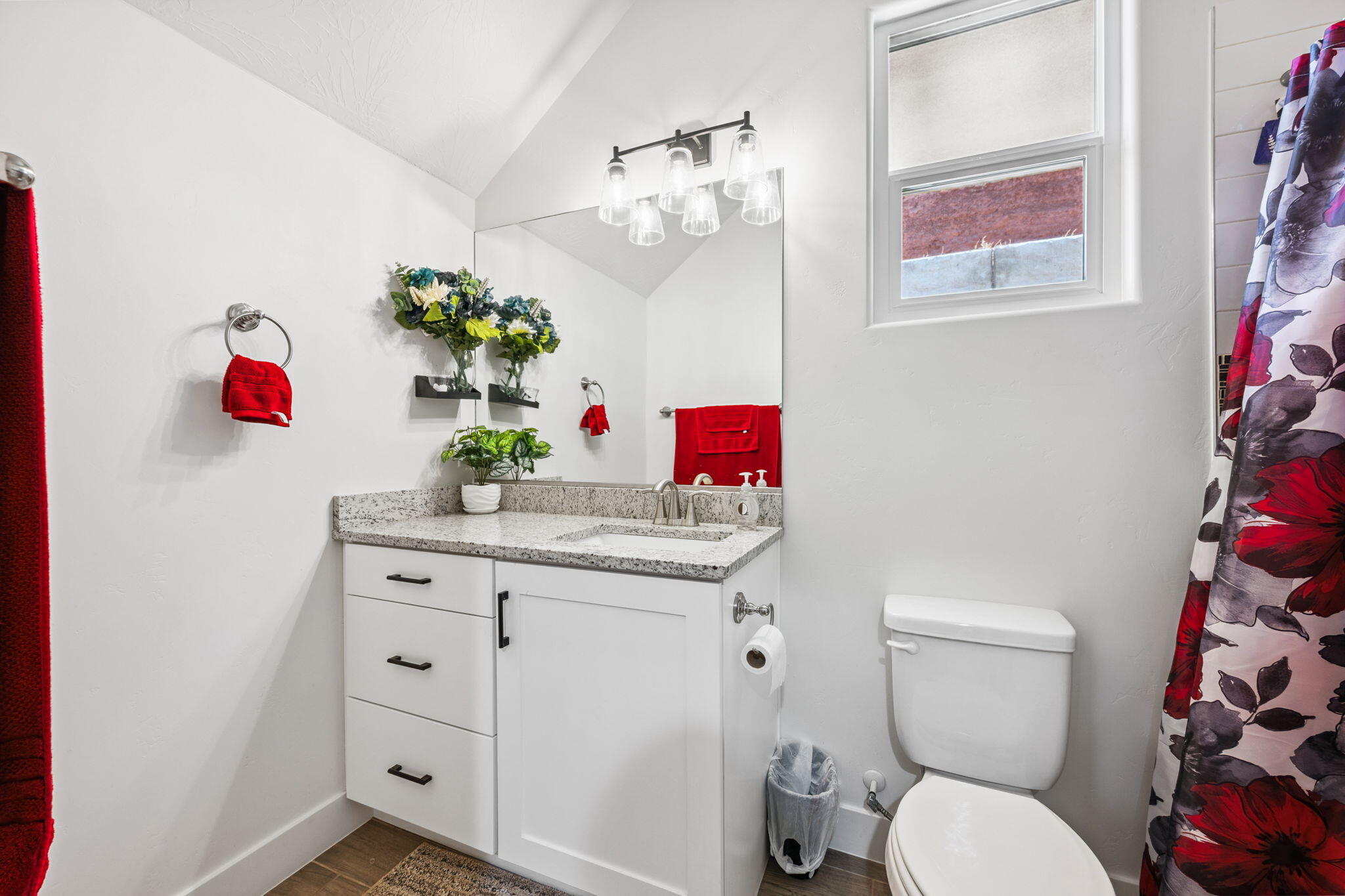 STONE POINT TOWNHOMES - Residential