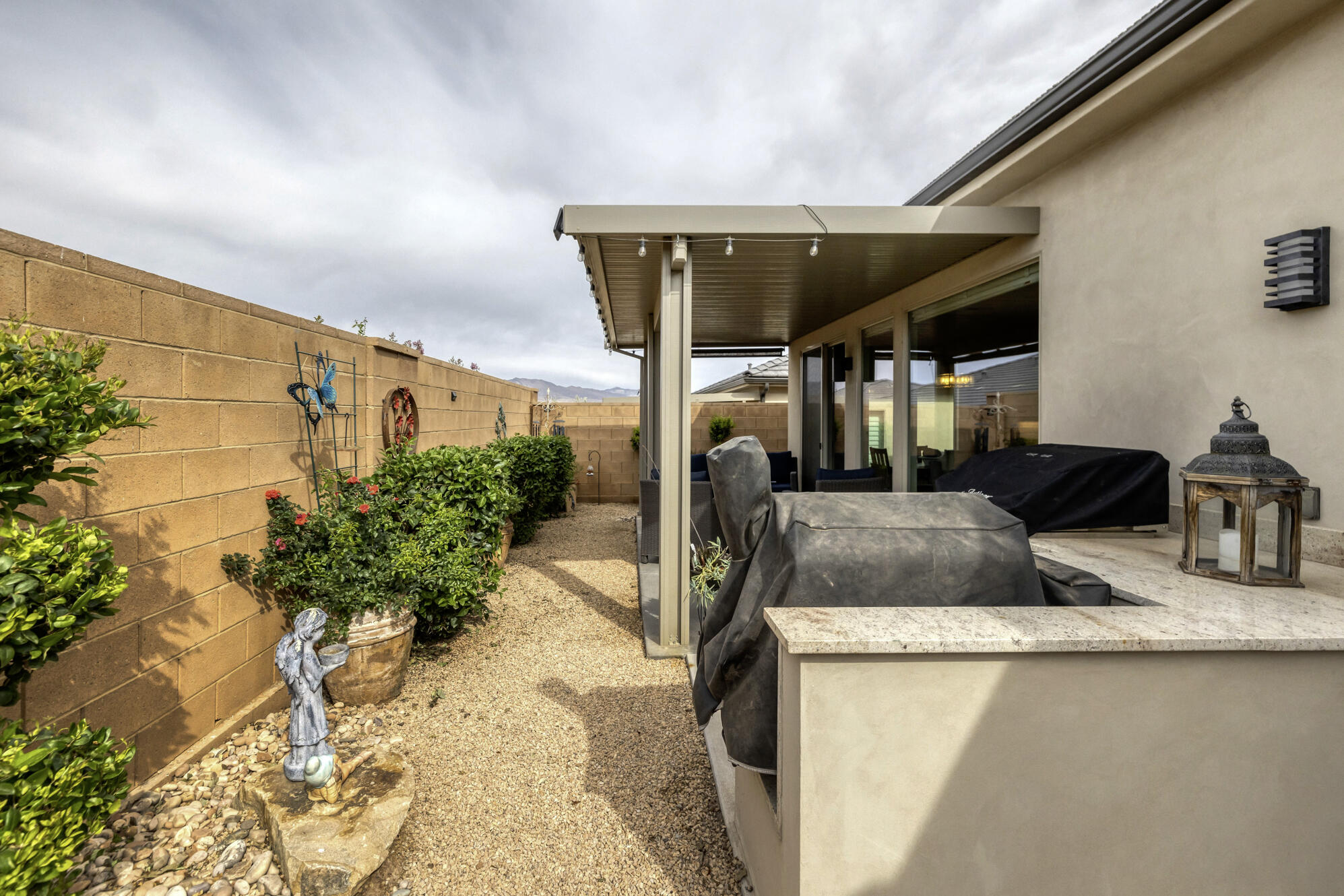 VILLAS AT SUN RIVER - Residential