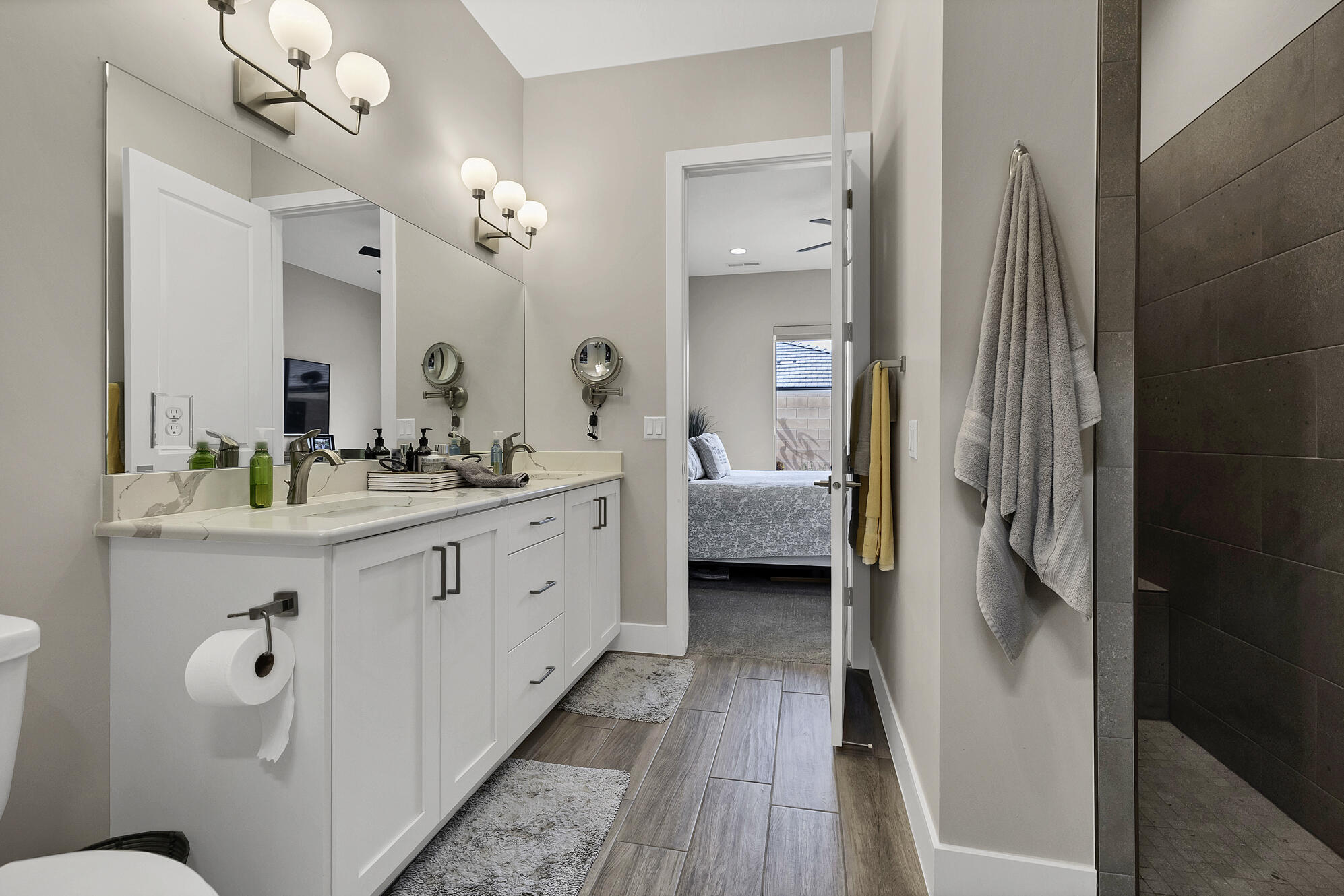 VILLAS AT SUN RIVER - Residential
