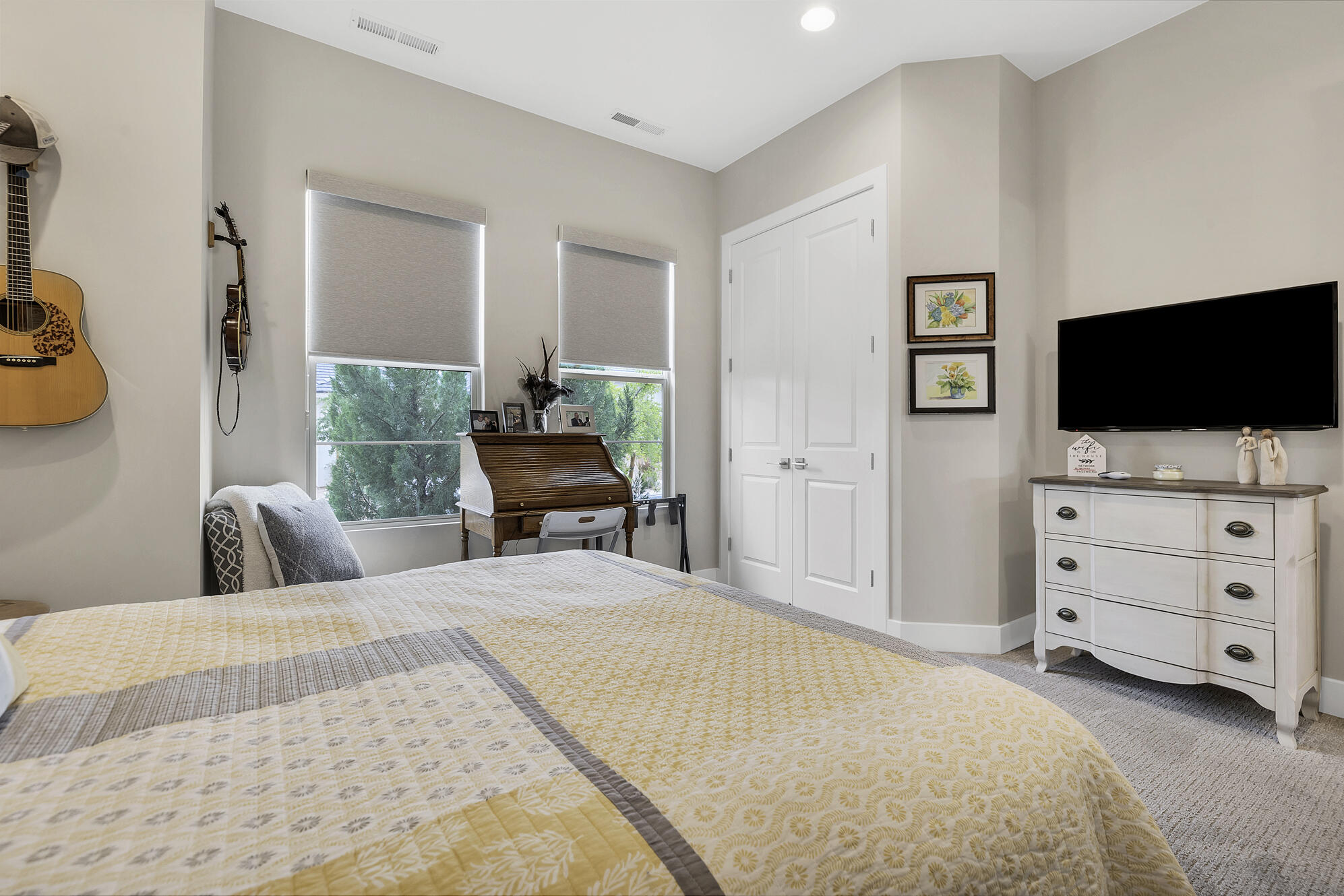 VILLAS AT SUN RIVER - Residential