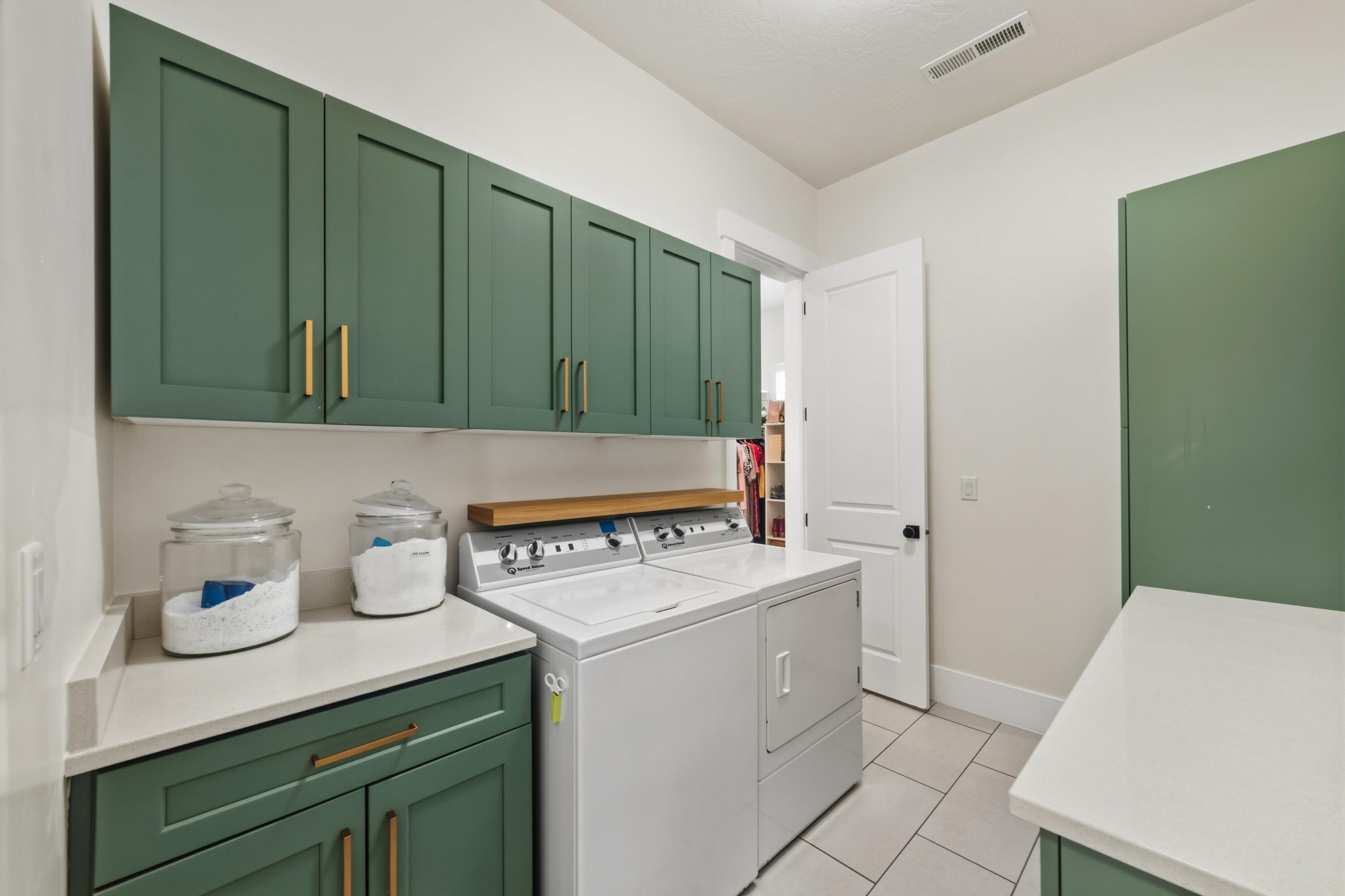 WHITWORTH ESTATES - Residential