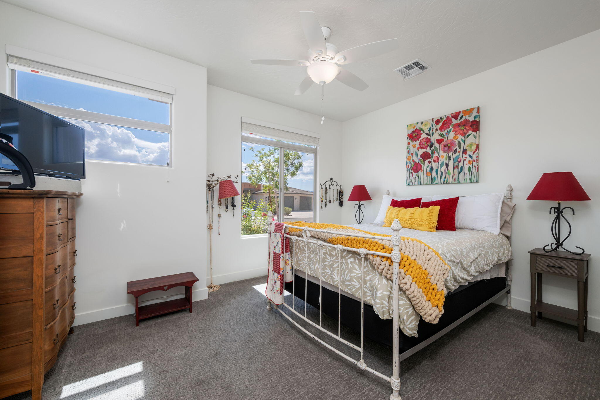 DESERT VISTA - Residential