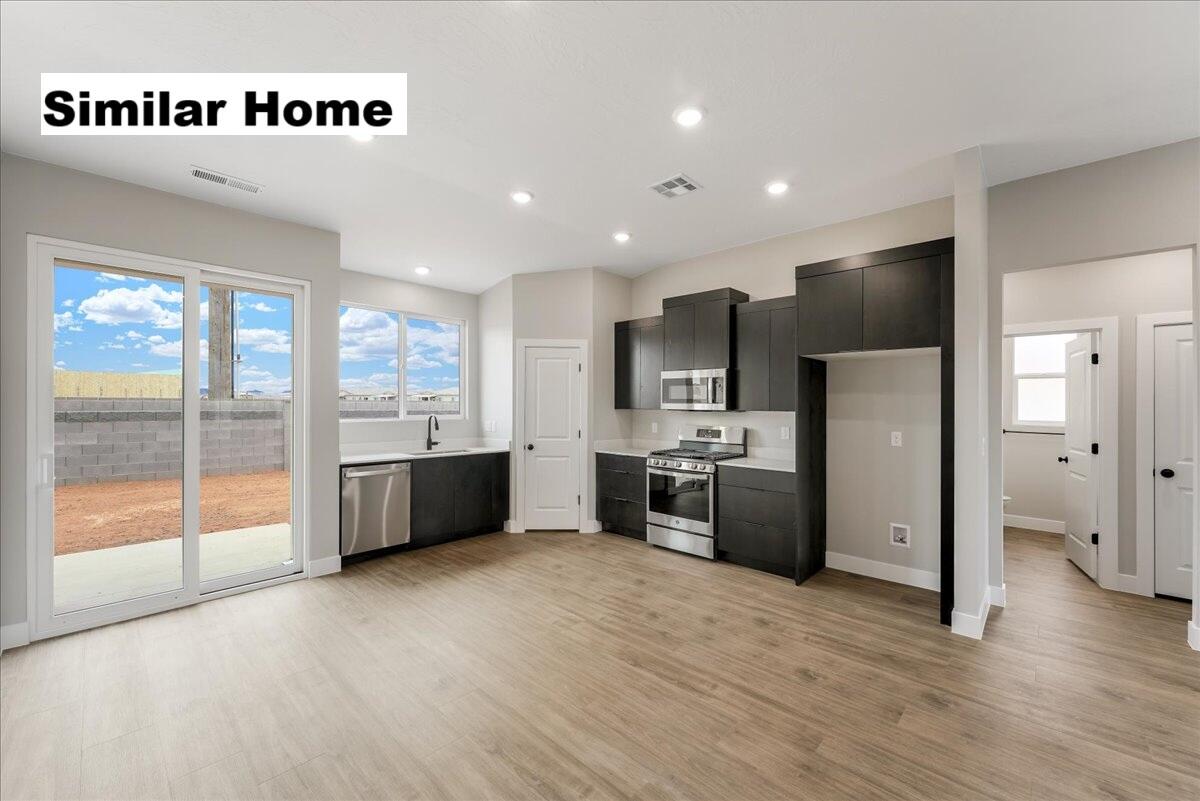 PEREGRINE POINTE WEST - Residential