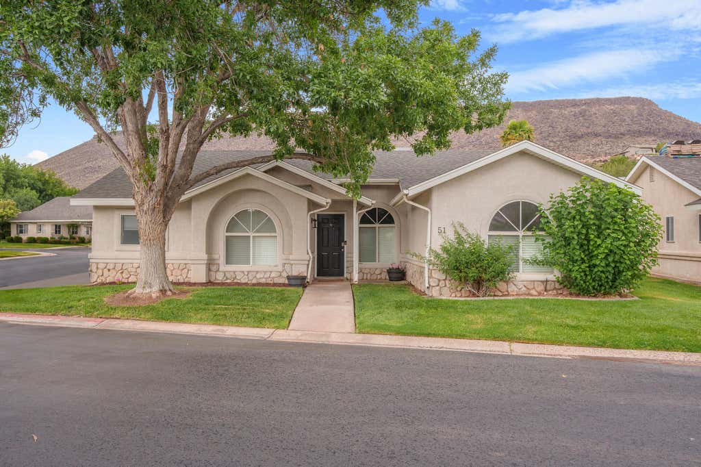 Photo of 710 S INDIAN HILLS DR DR 51 #51, Saint George, UT 84770 (MLS # 26-275133)