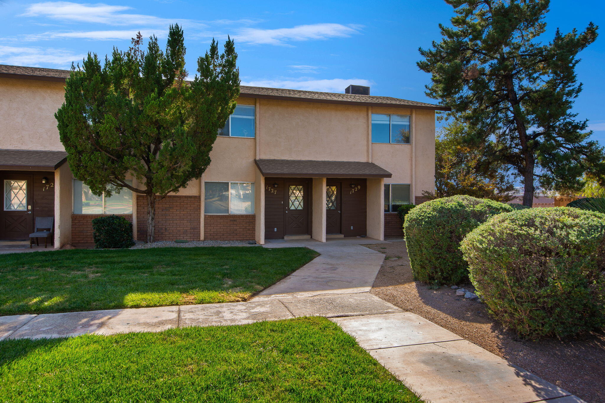 COLOR VIEW TOWNHOMES - Residential