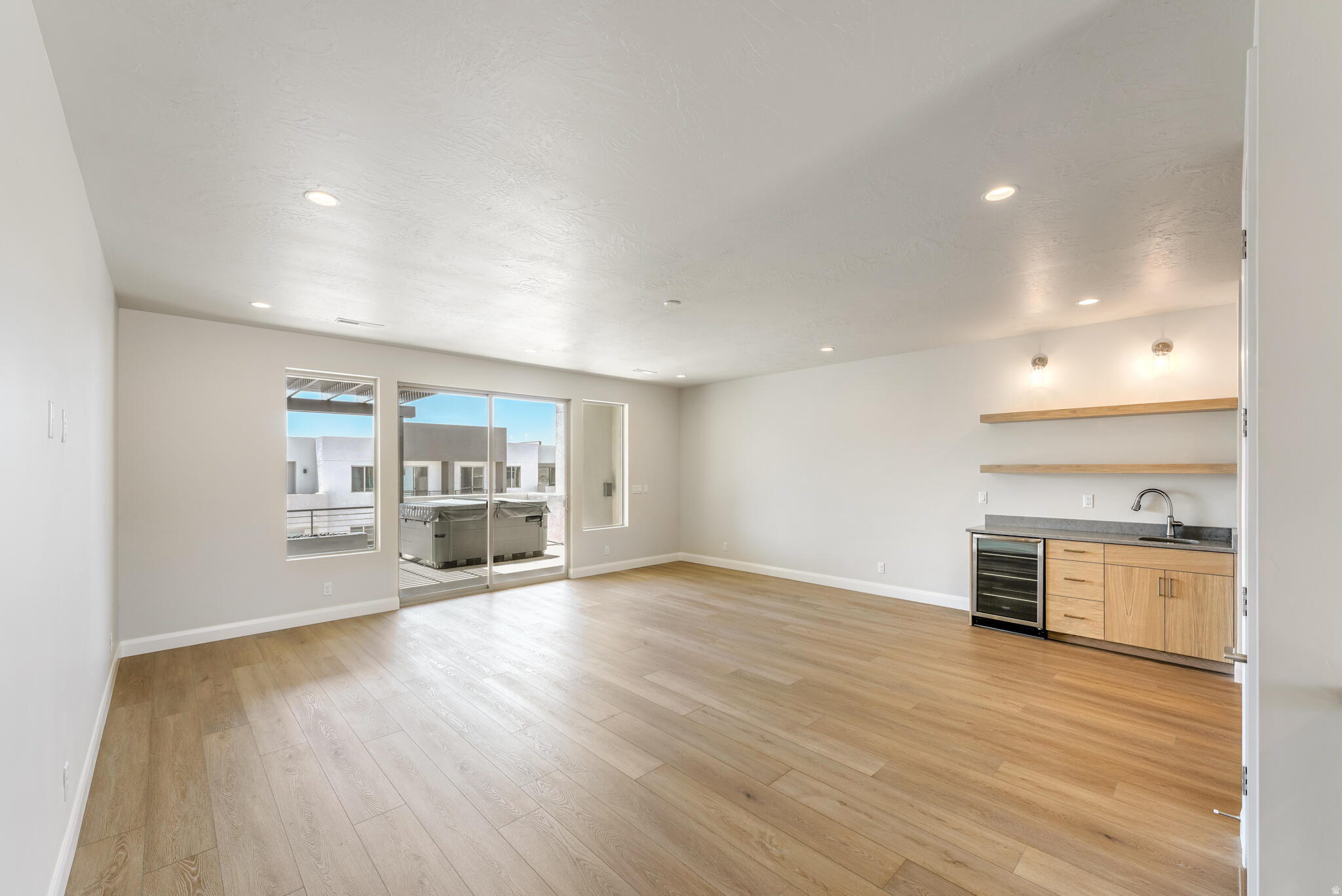 DESERT COLOR ATKINVILLE TOWNHOMES - Residential