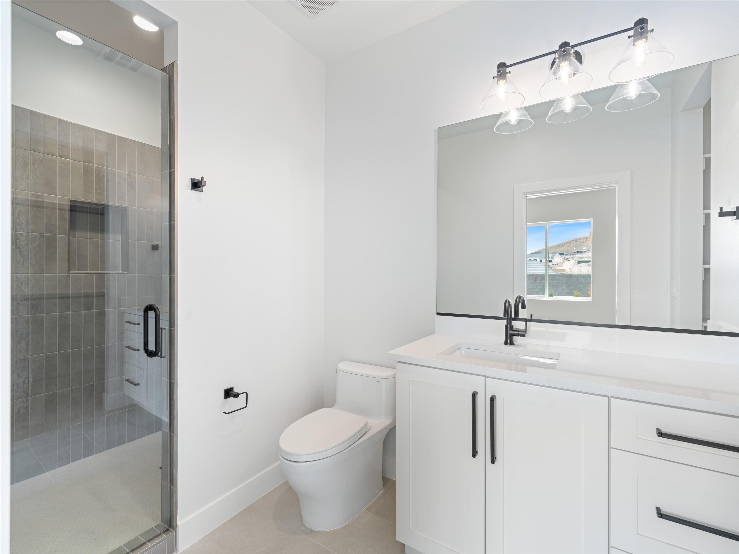 SCENIC POINTE - Residential