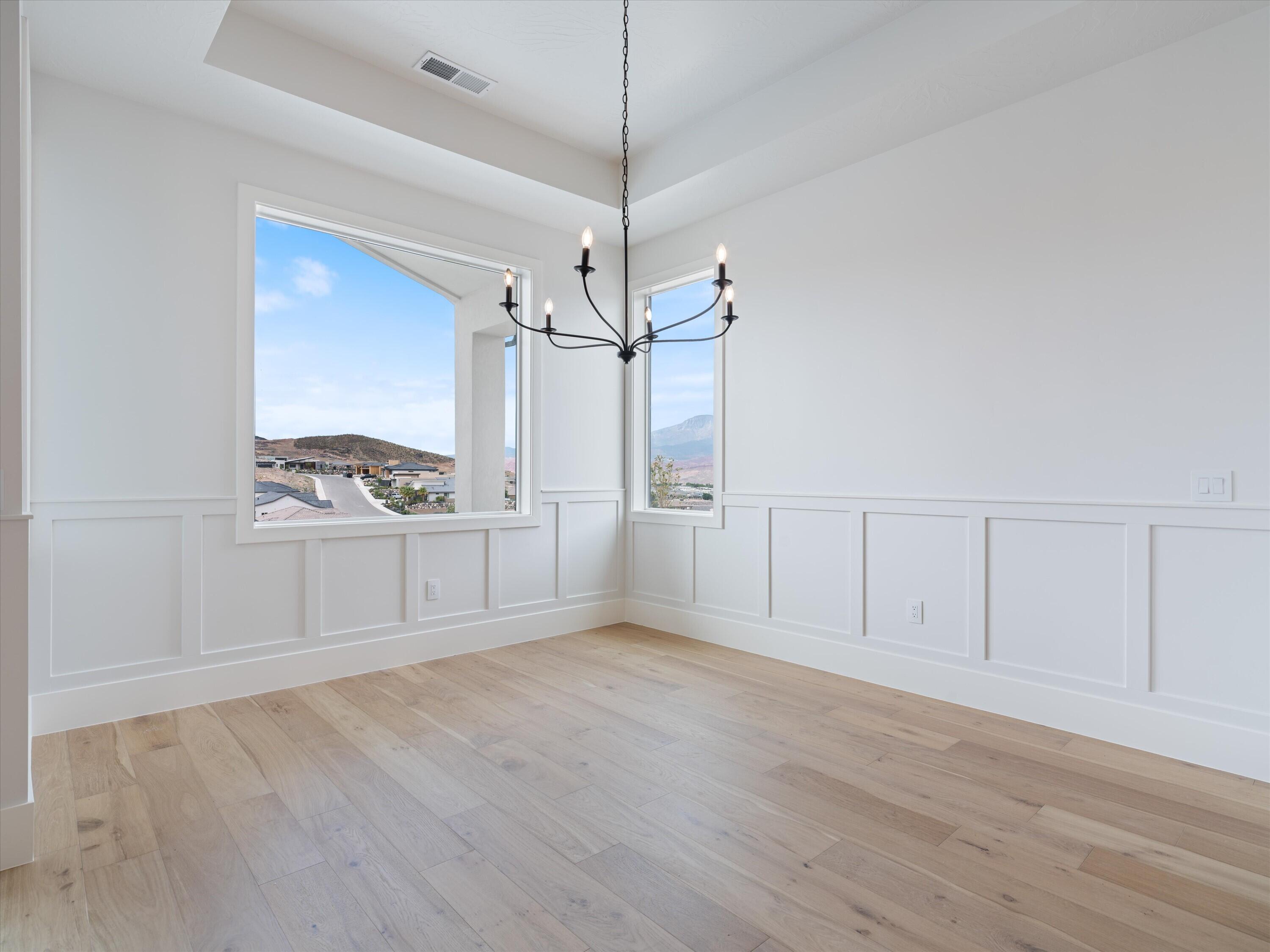SCENIC POINTE - Residential