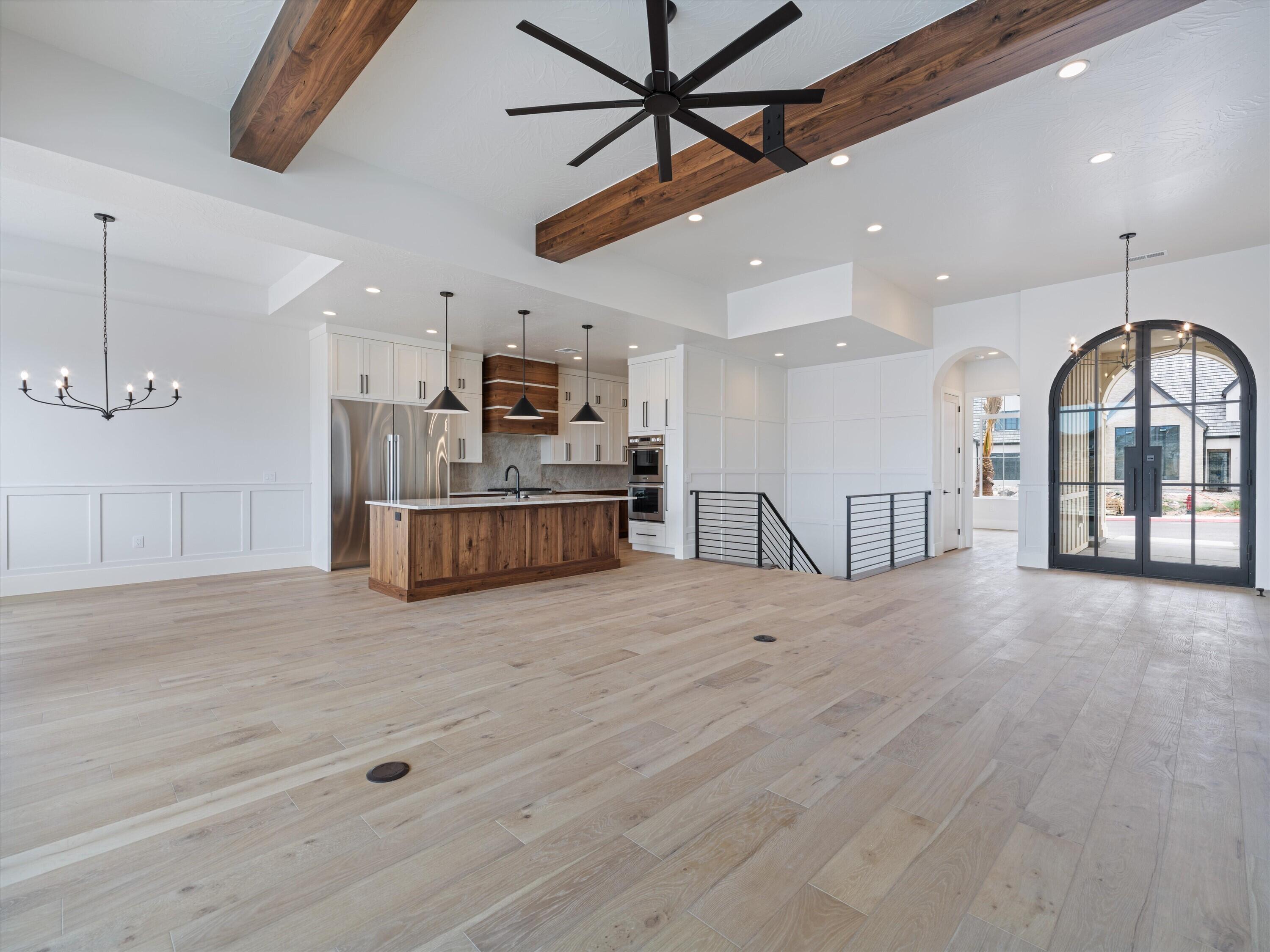 SCENIC POINTE - Residential